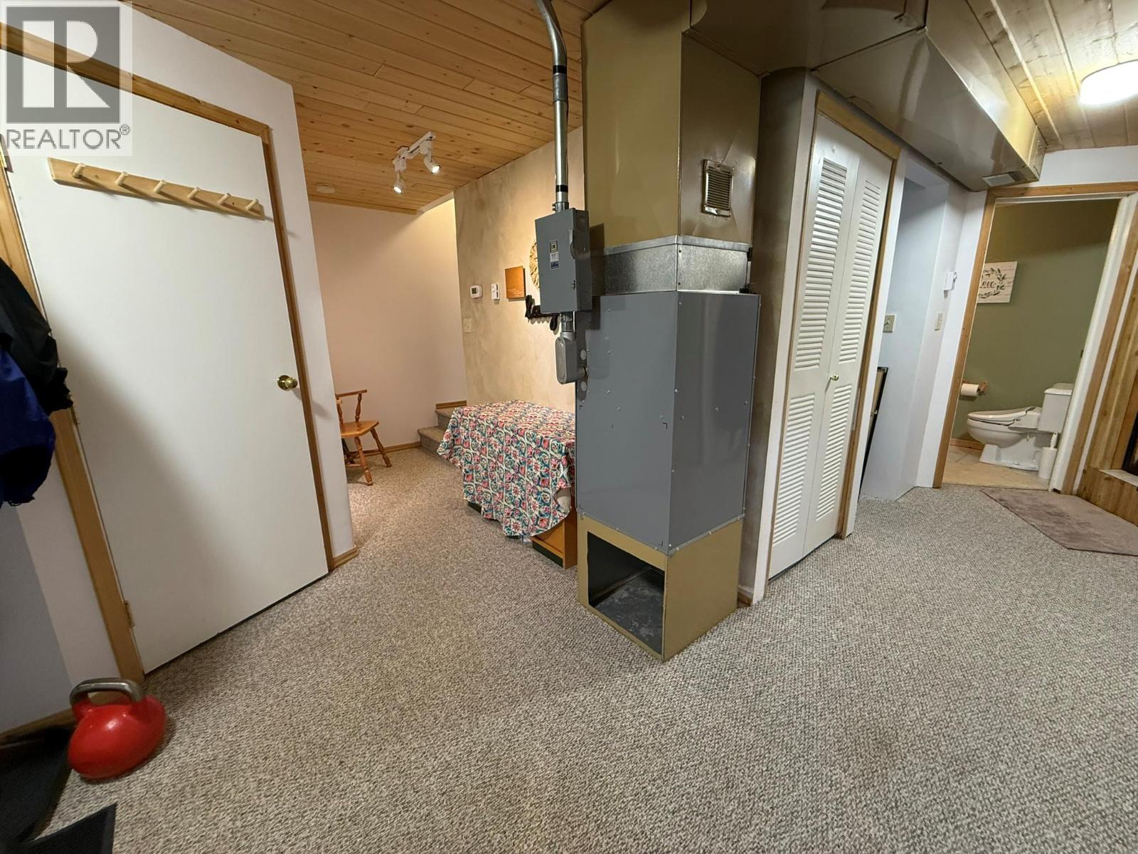 150 Porcupine Road, Oliver