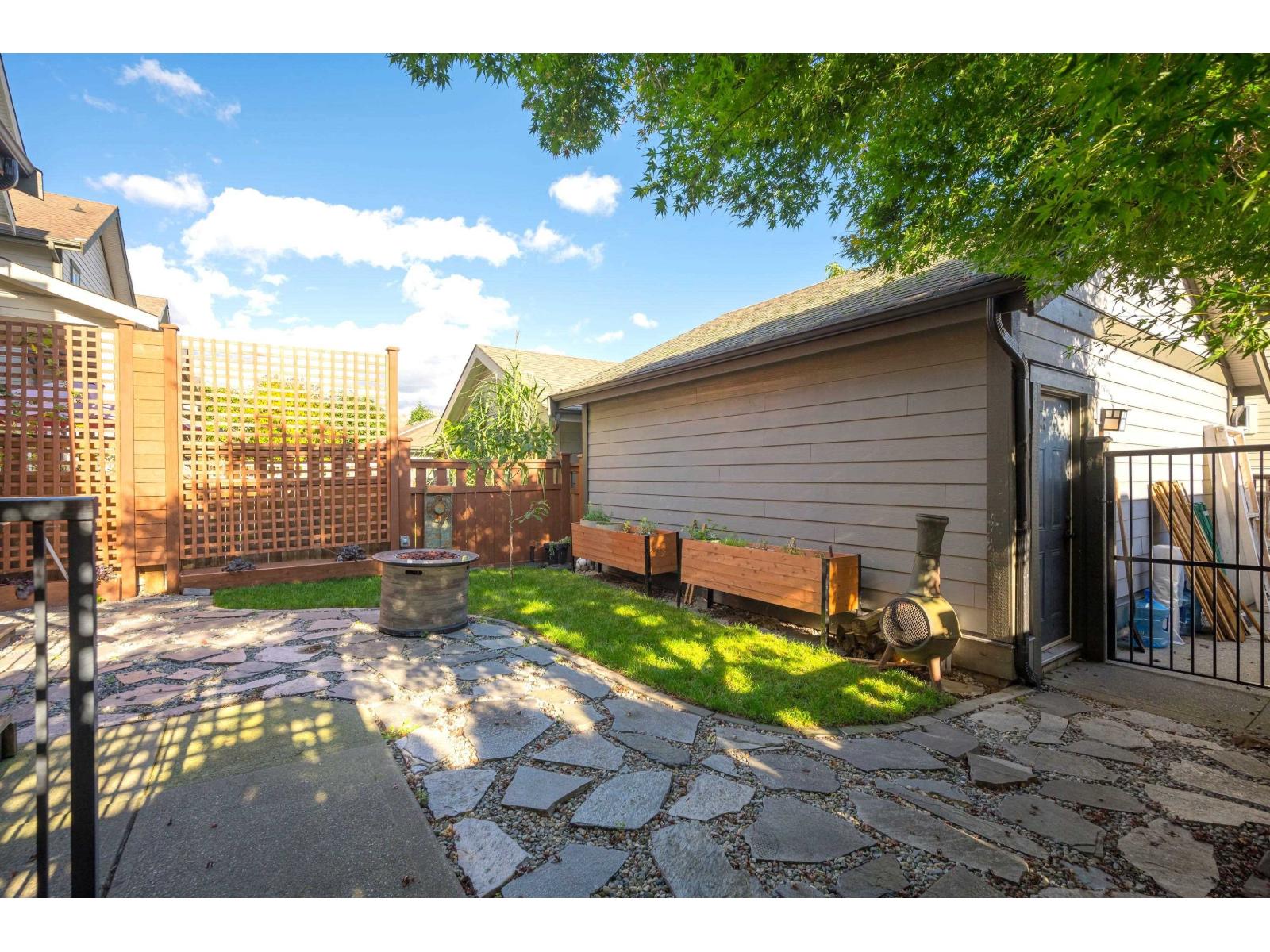 9352 SINGH STREET, Langley