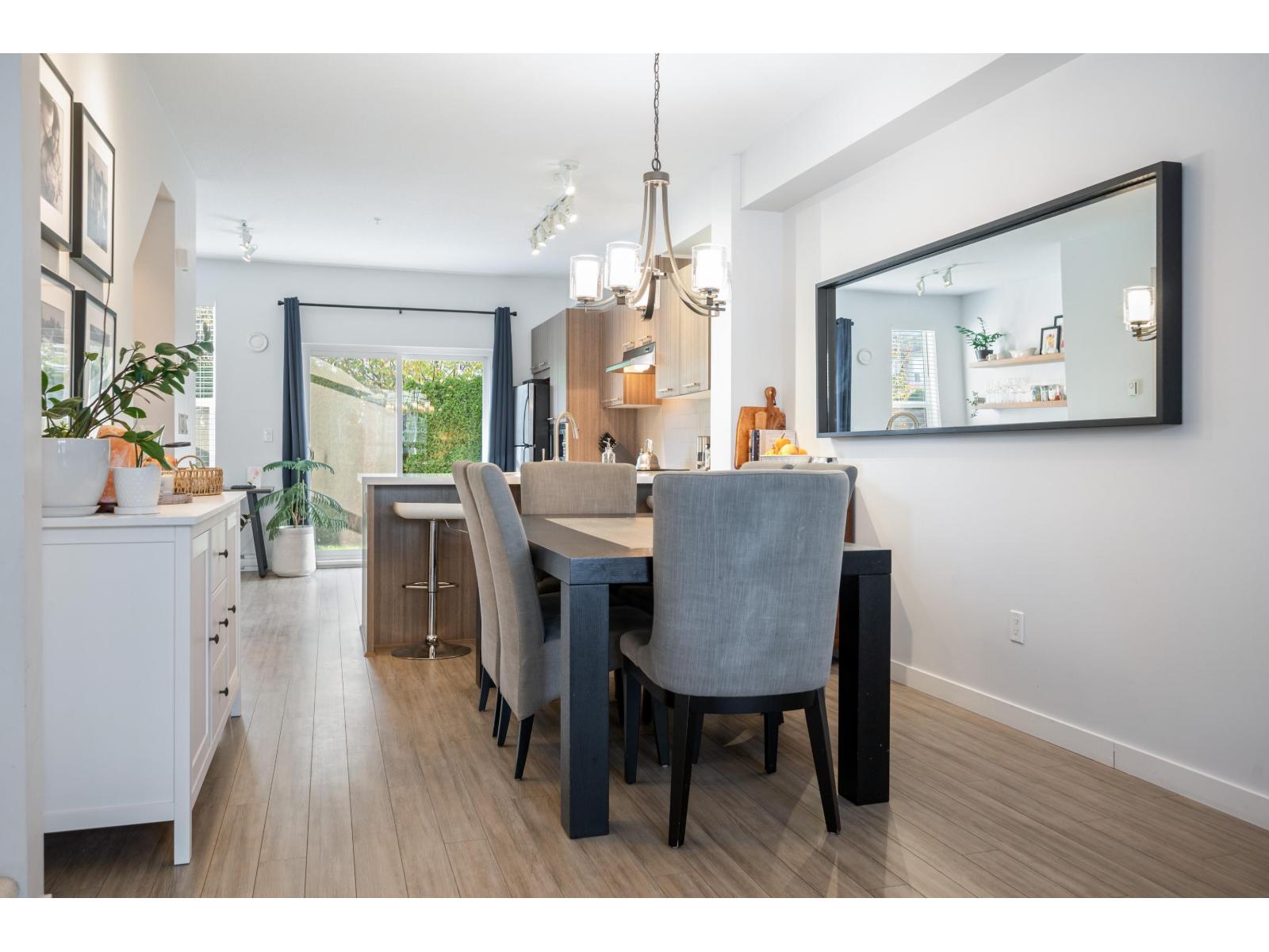 106 7938 209 STREET, Langley