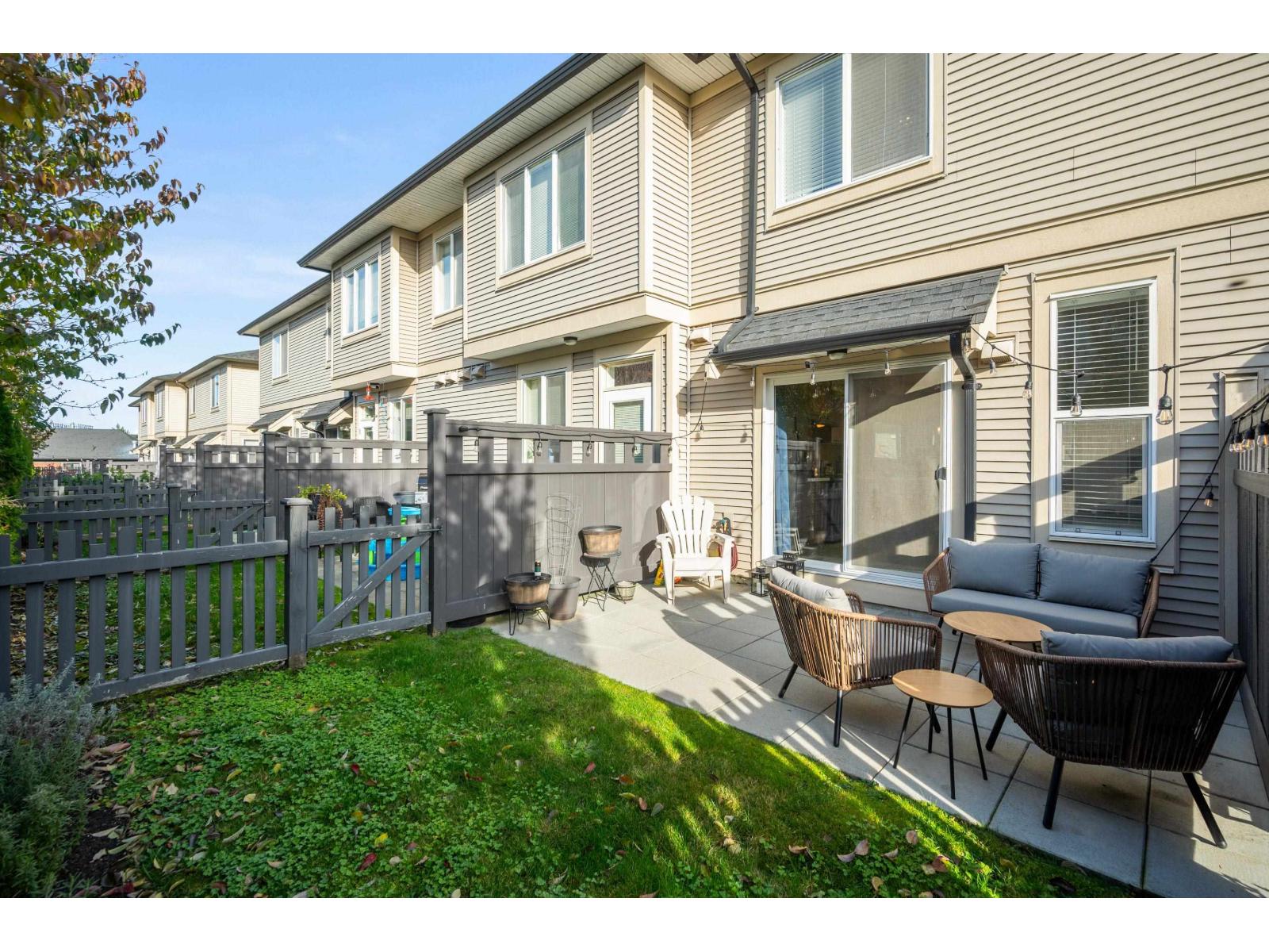 106 7938 209 STREET, Langley