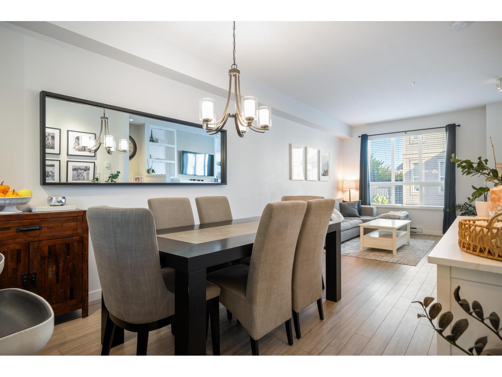 106 7938 209 STREET, Langley