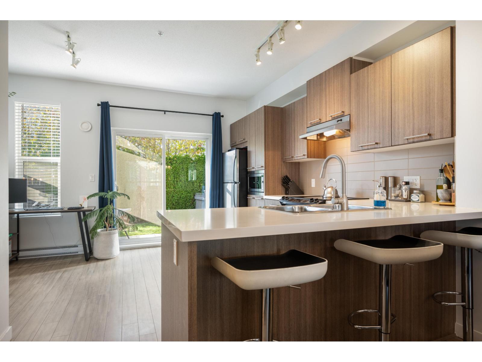 106 7938 209 STREET, Langley