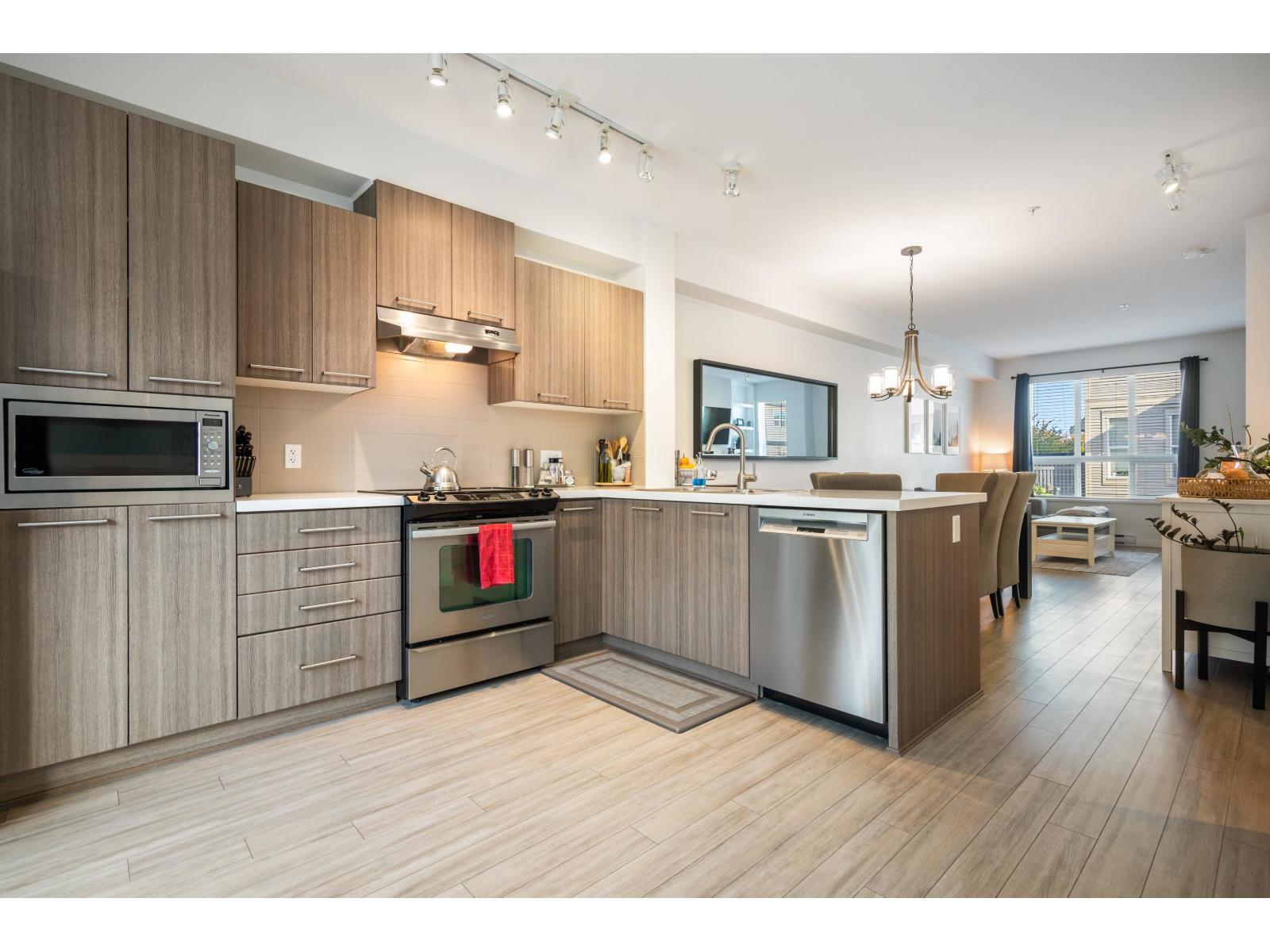 106 7938 209 STREET, Langley