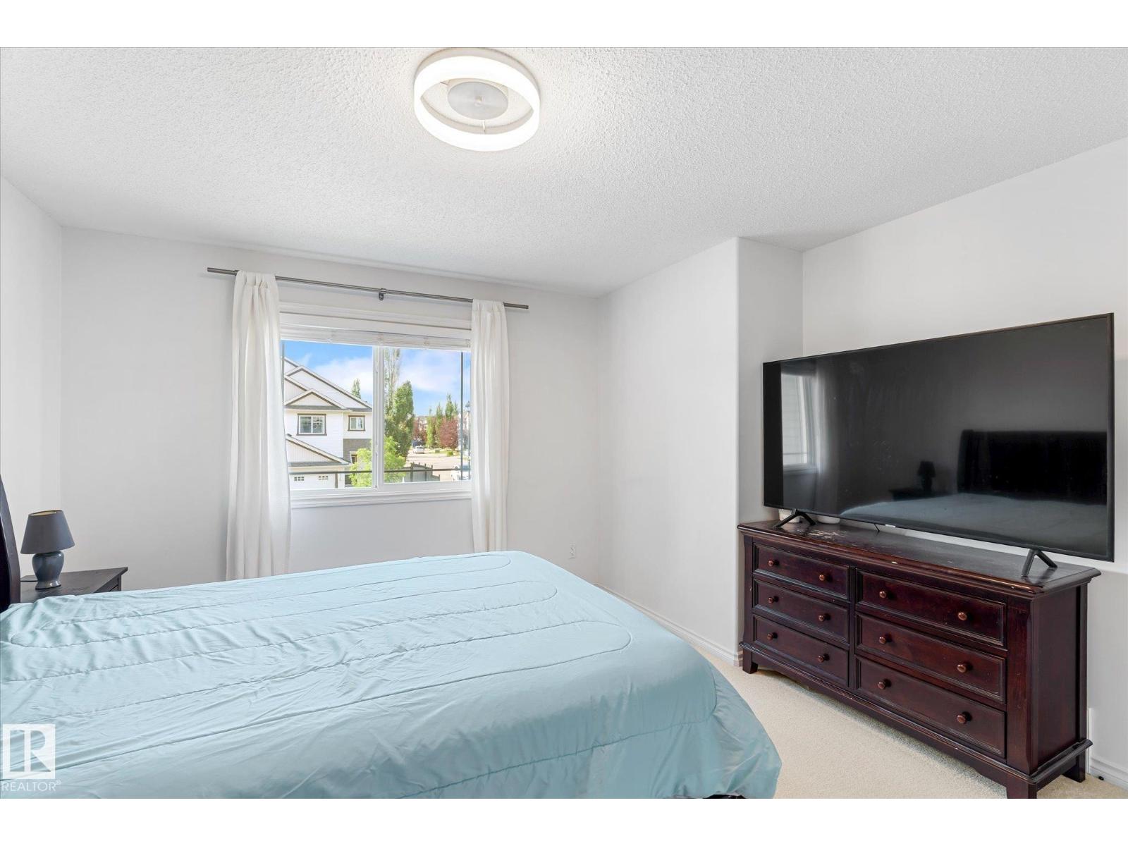 17130 7A AV SW, Edmonton