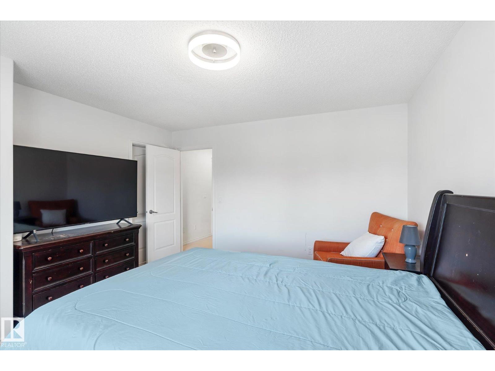 17130 7A AV SW, Edmonton