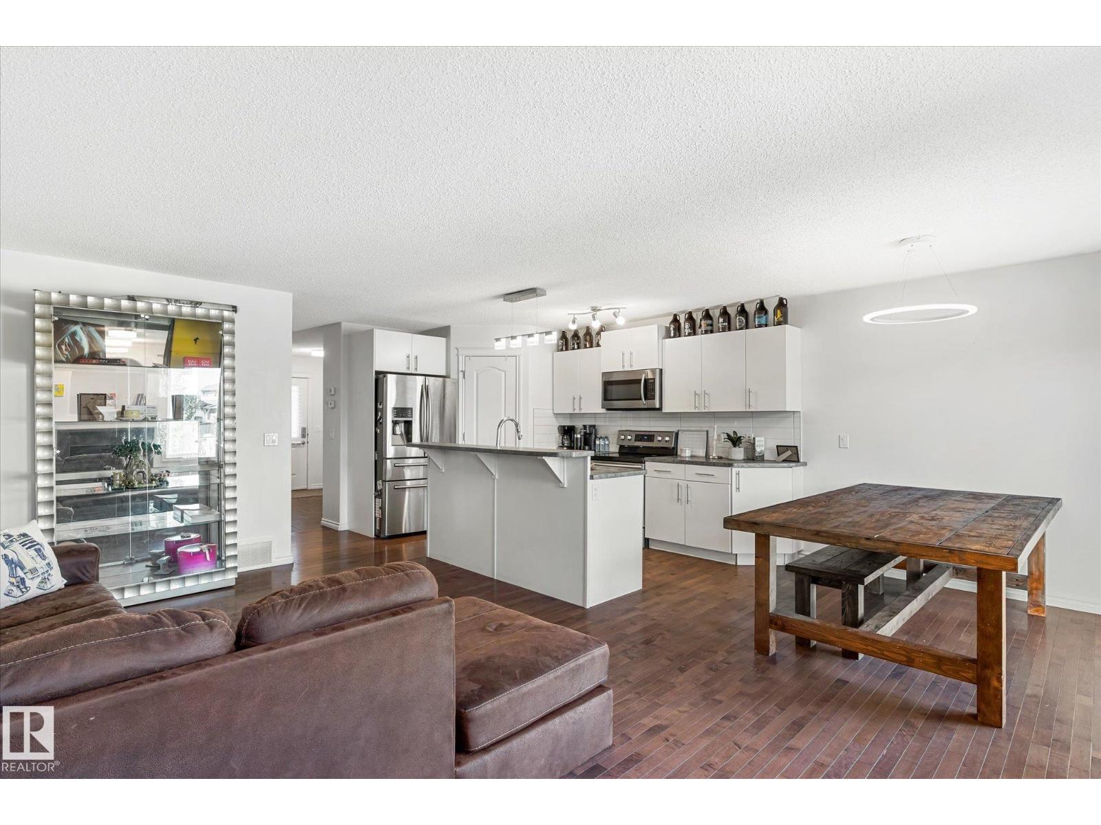 17130 7A AV SW, Edmonton