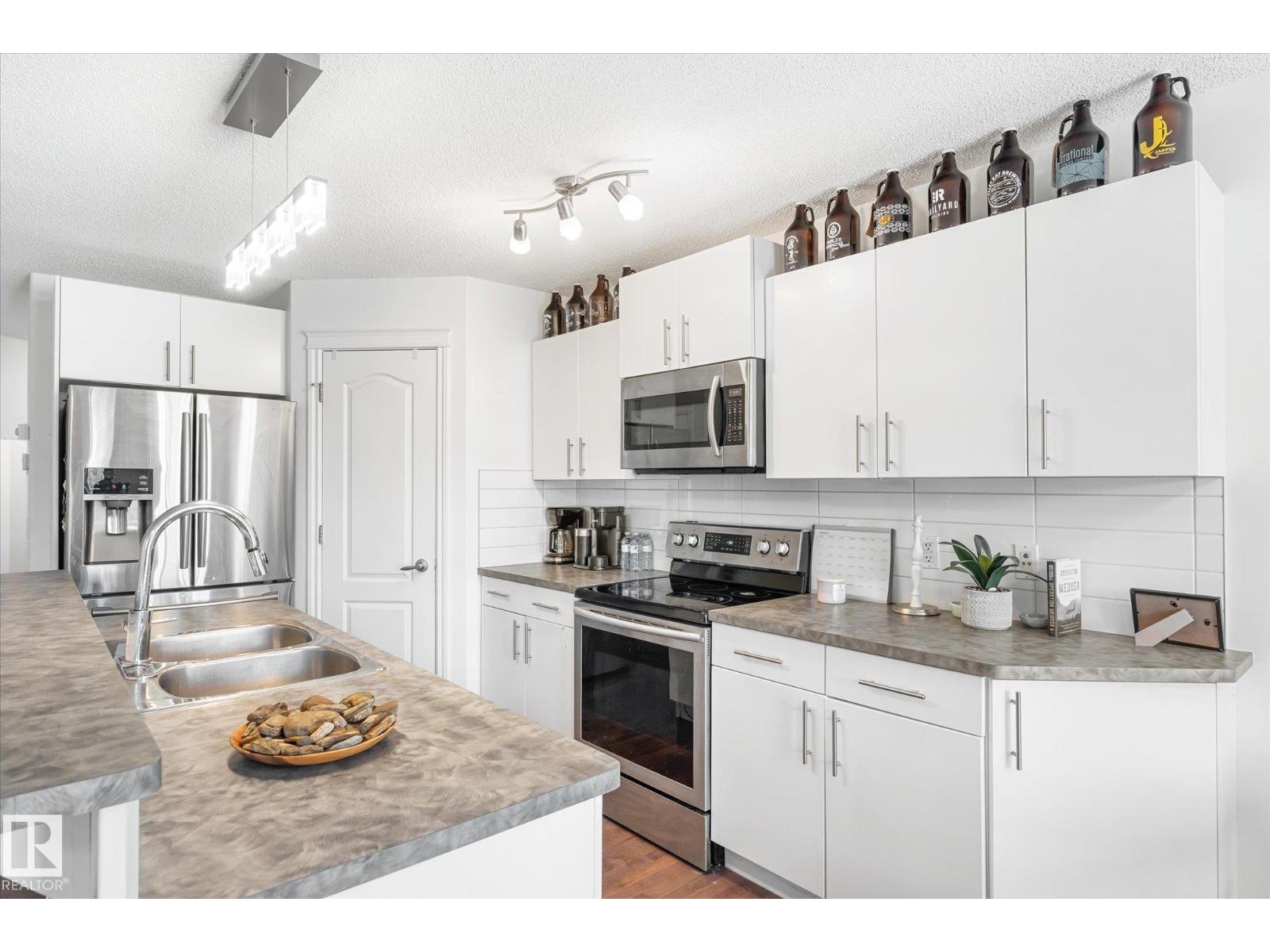 17130 7A AV SW, Edmonton