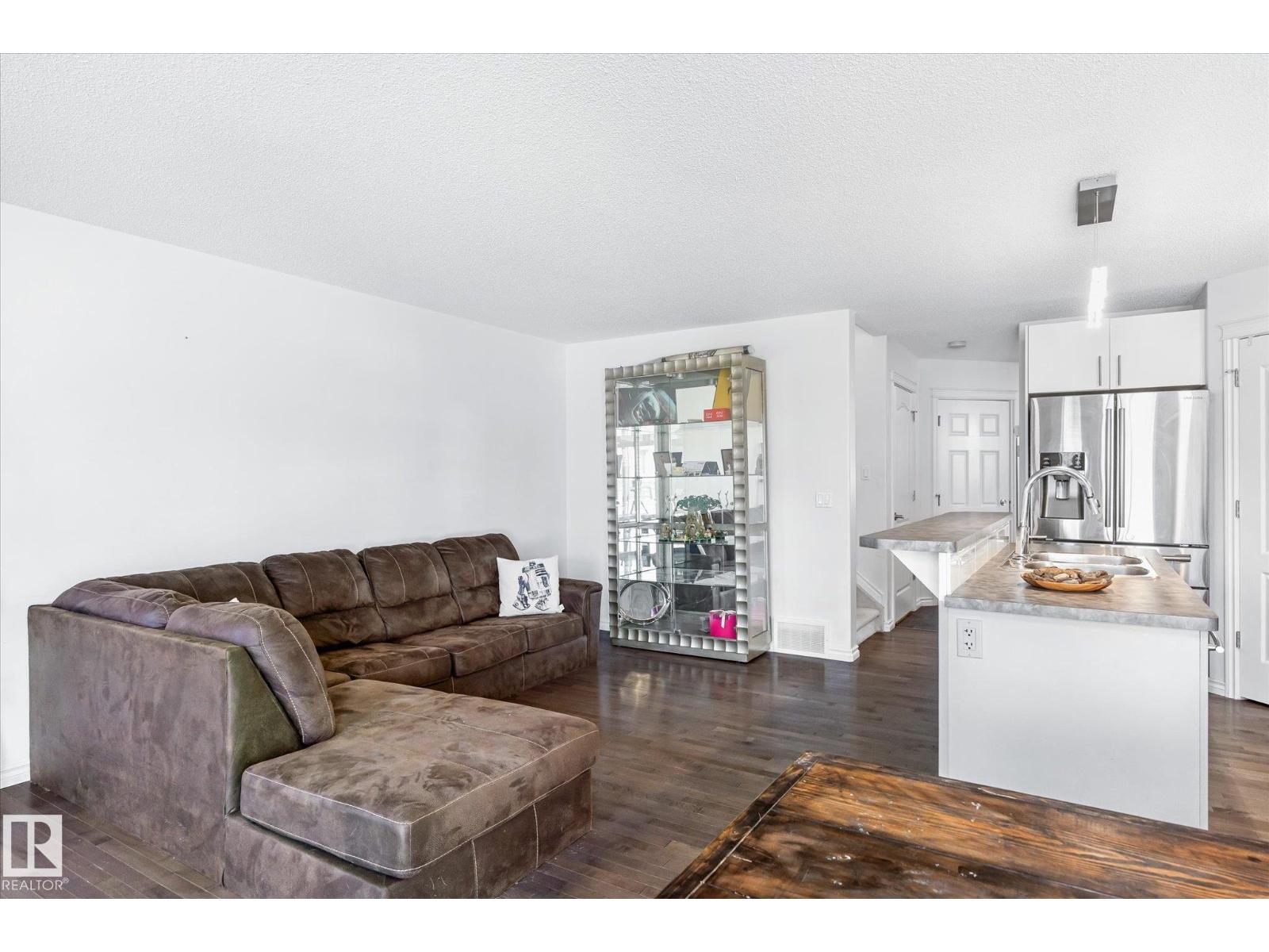 17130 7A AV SW, Edmonton