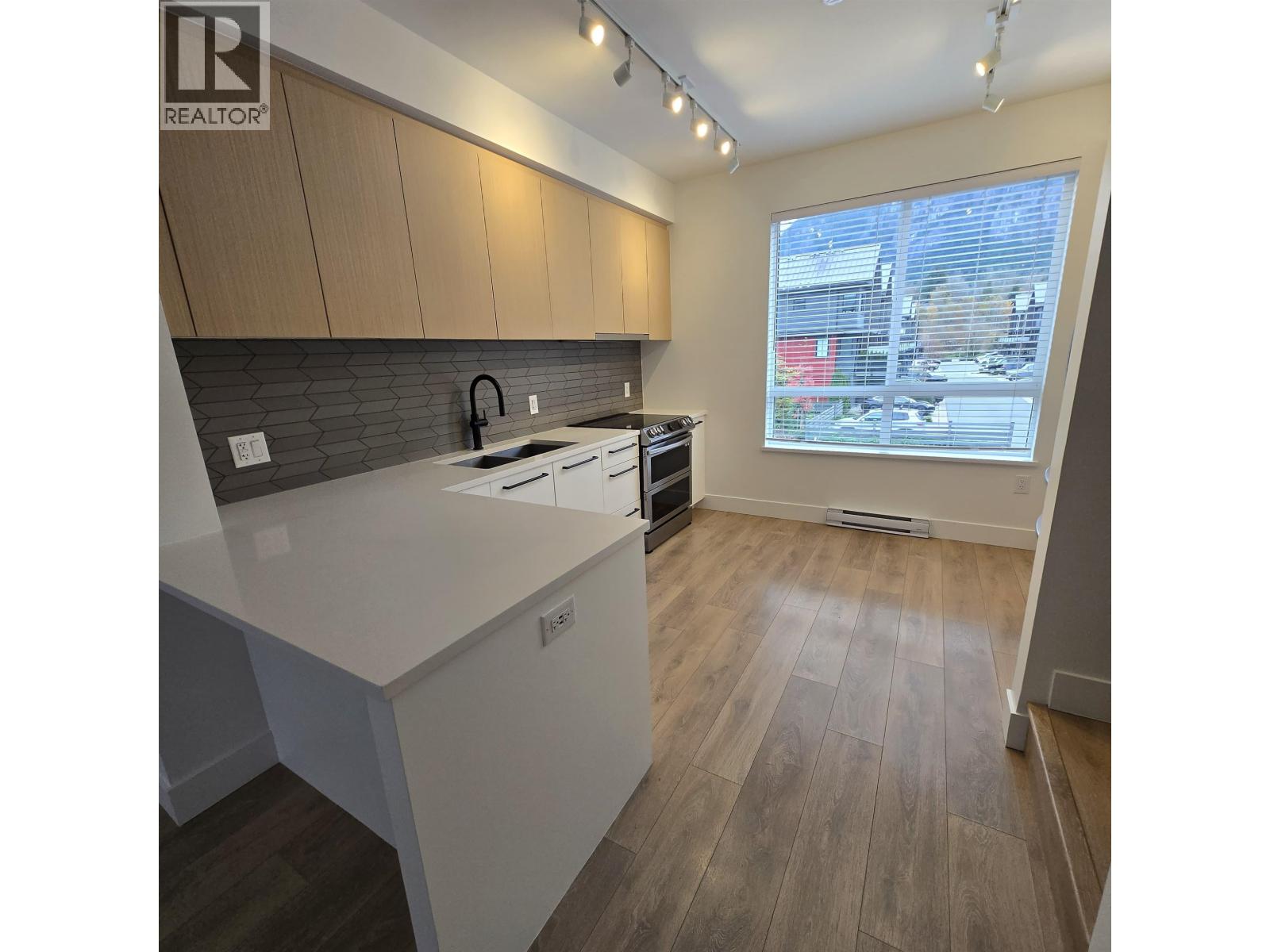 38034 KEEL WAY, Squamish