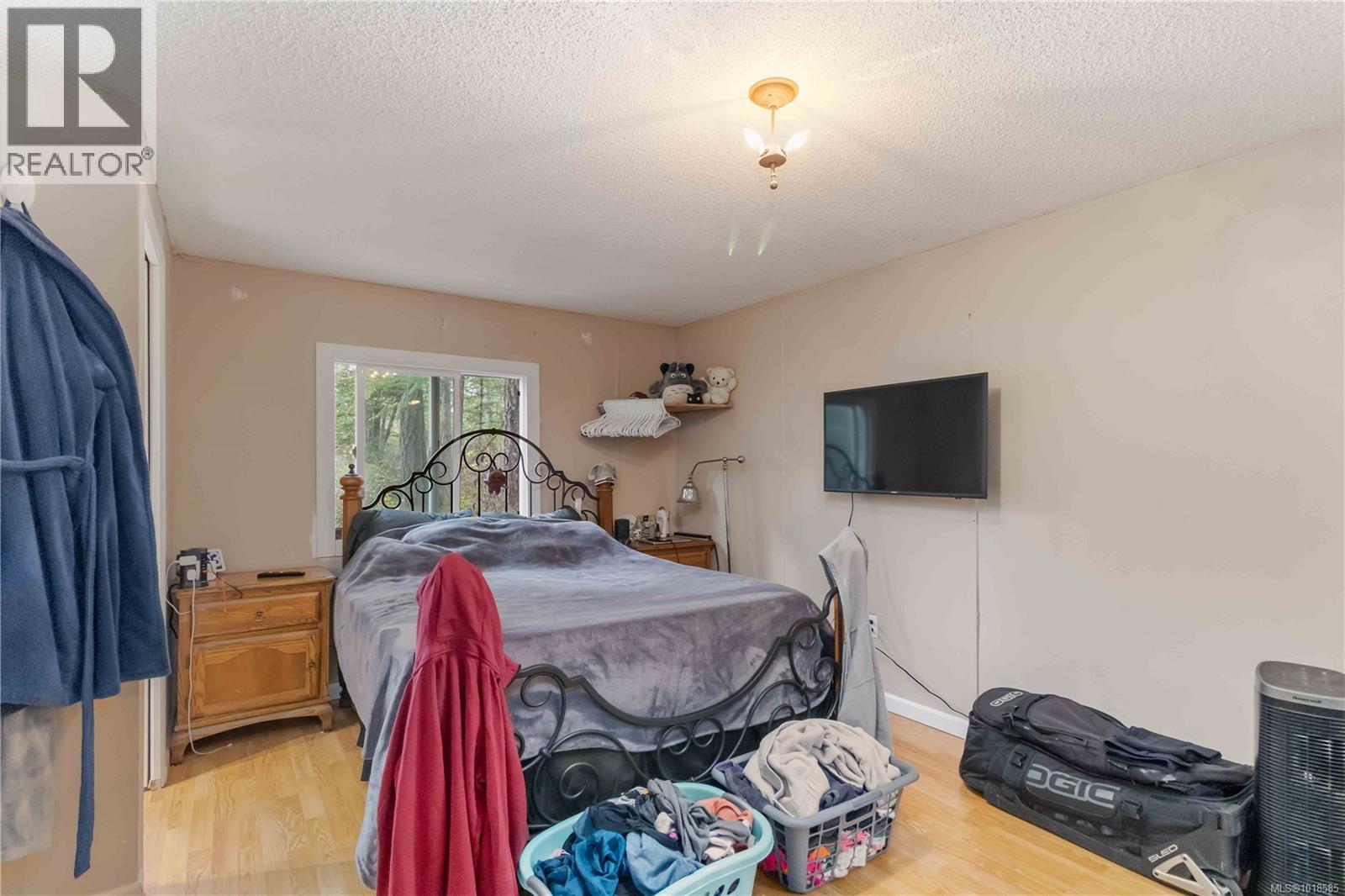 660 Millstream Lake Rd, Highlands