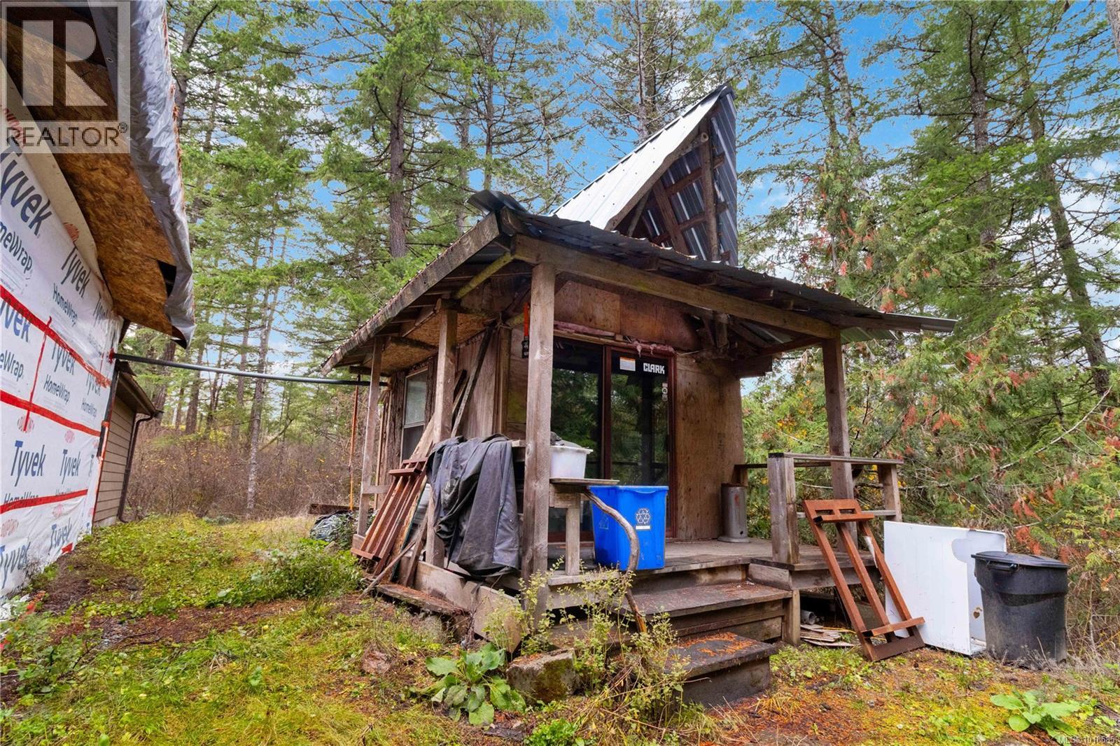 660 Millstream Lake Rd, Highlands