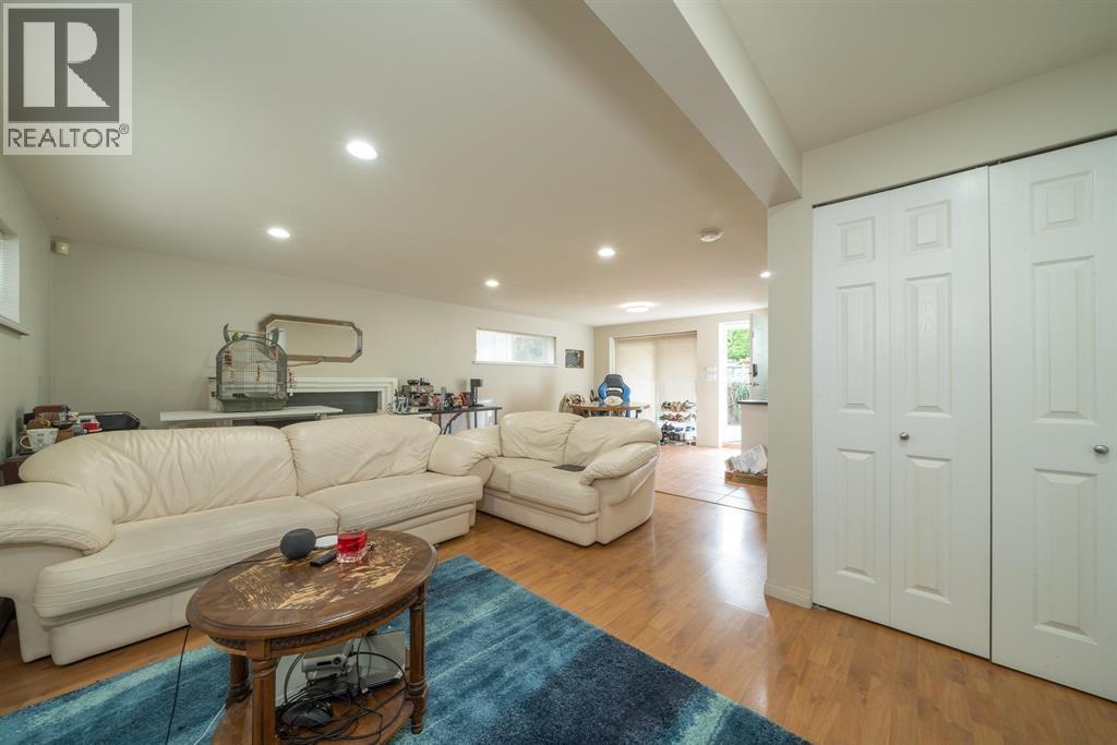 4824 FAIRLAWN DRIVE, Burnaby