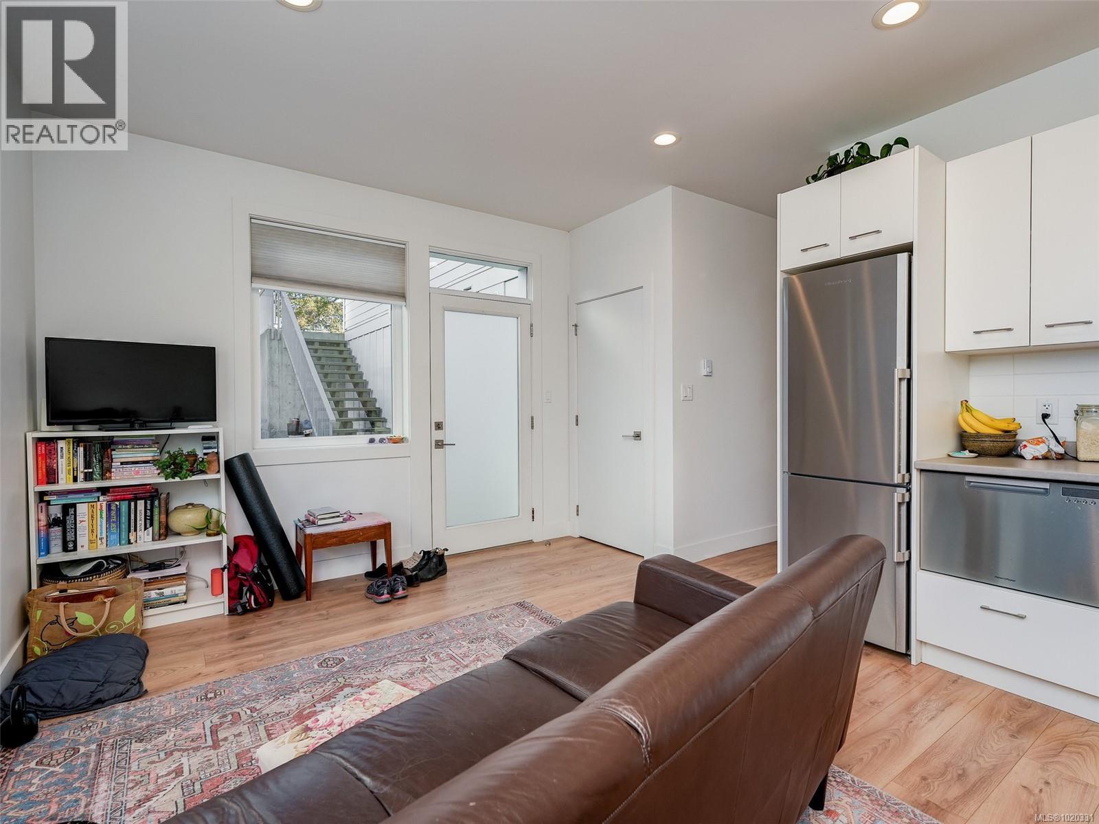 2670 Winster Rd, Langford