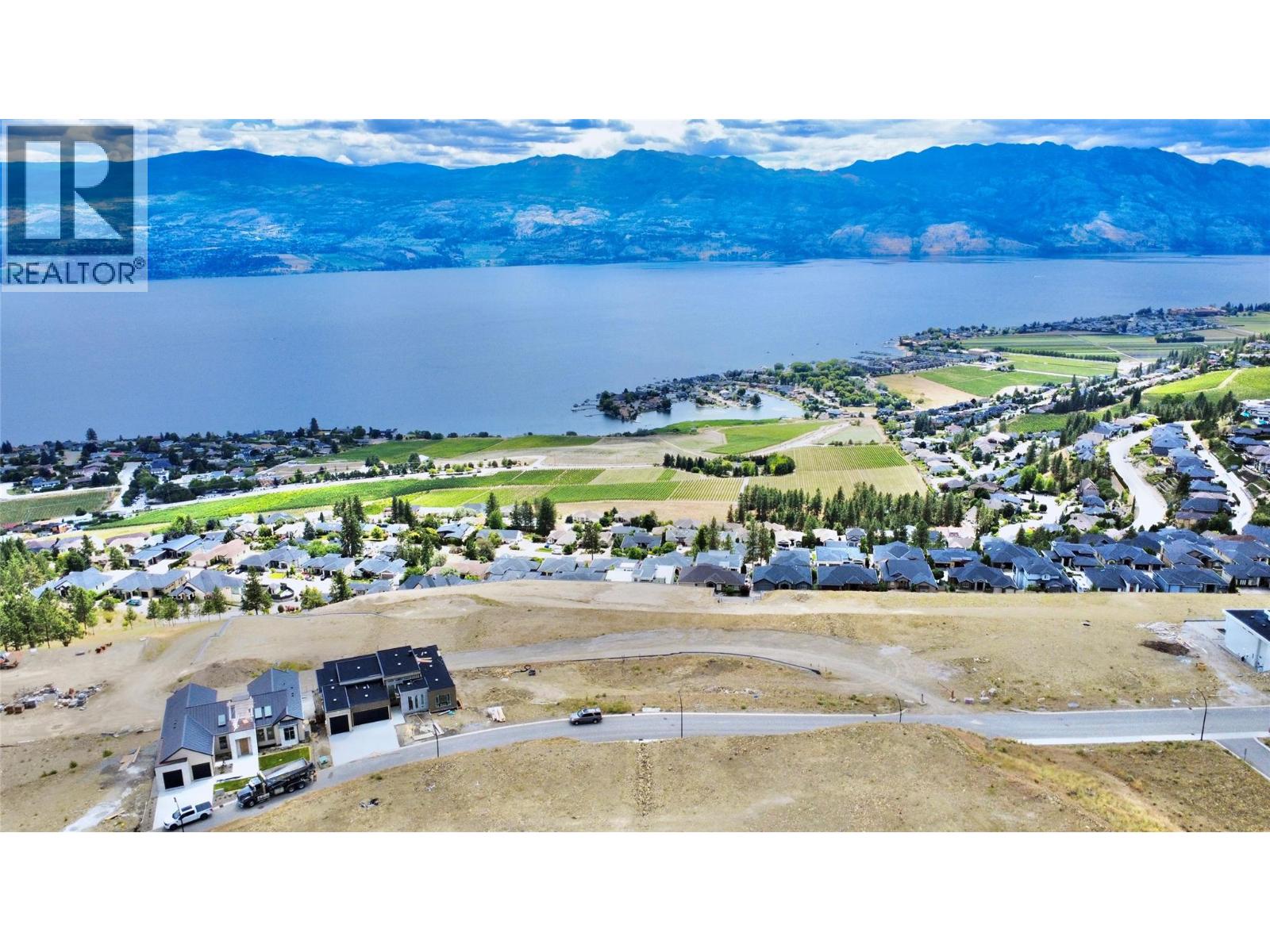  1367 Vineyard Drive, West Kelowna