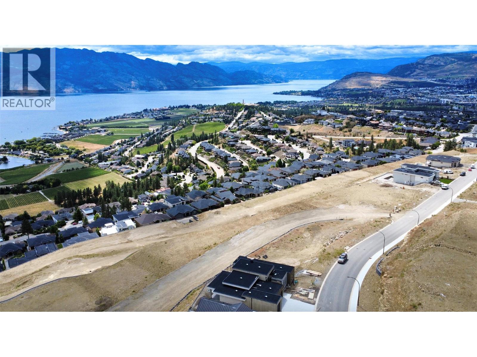  1367 Vineyard Drive, West Kelowna