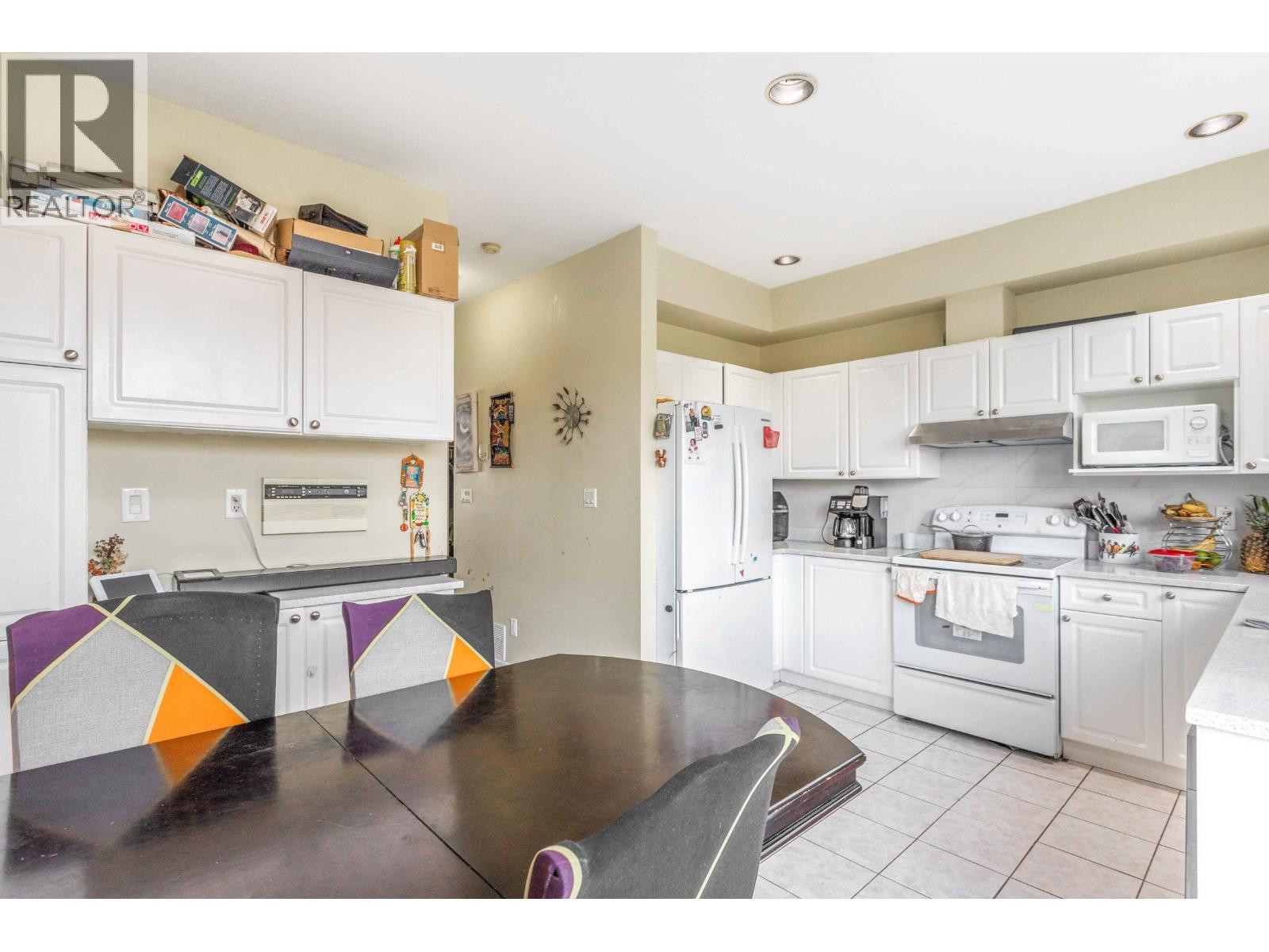 83 22888 WINDSOR COURT, Richmond