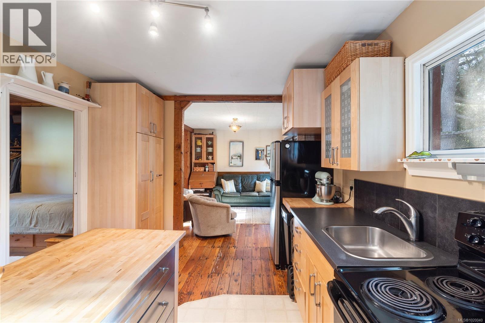 681 Turner Rd, Parksville