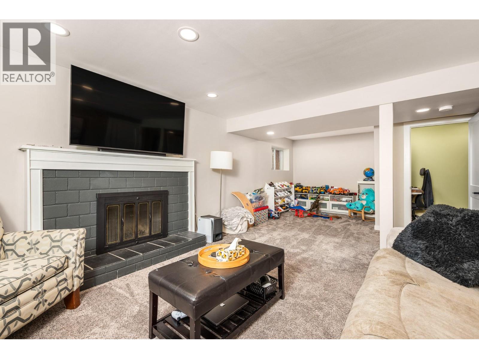  1011 33 Avenue, Vernon