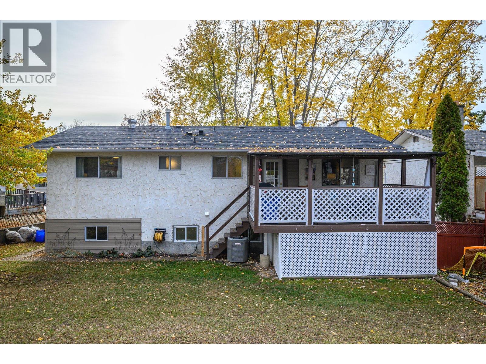  1011 33 Avenue, Vernon