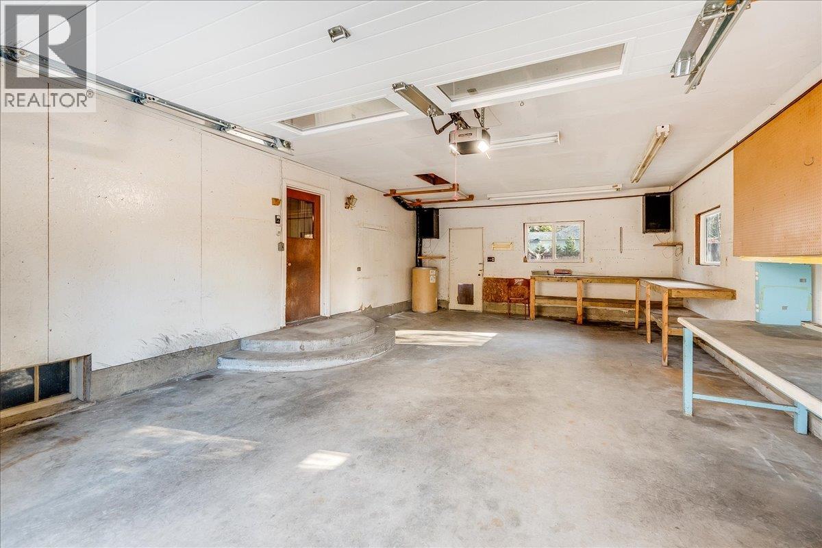 940 Columbia Road, Castlegar