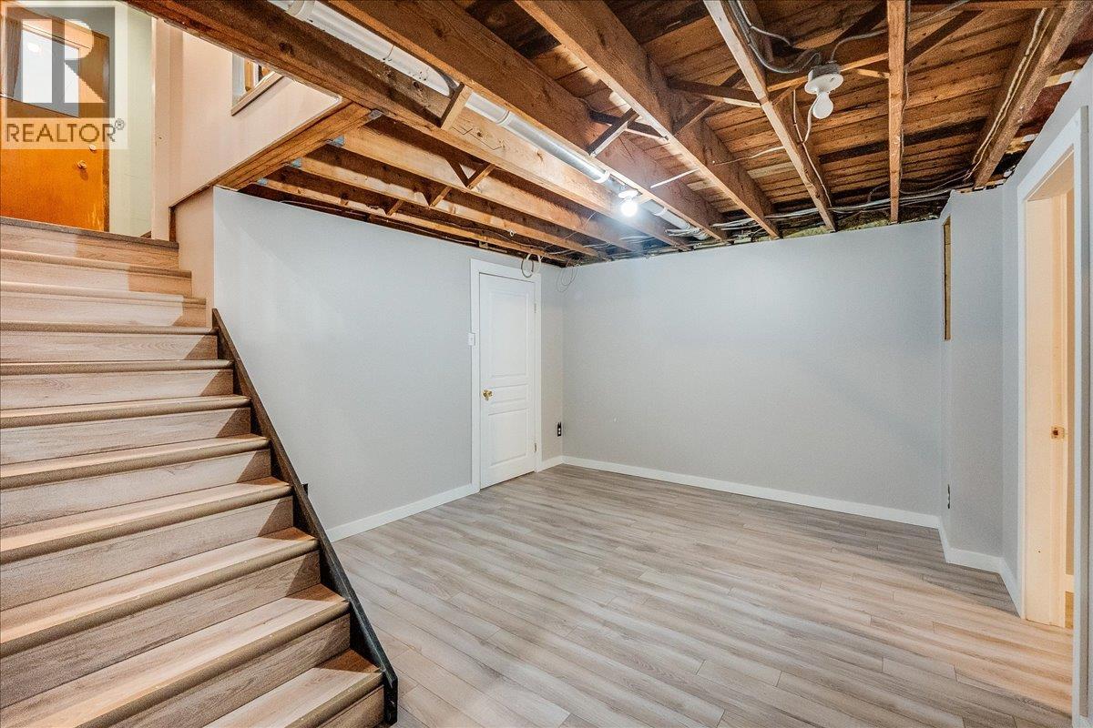 940 Columbia Road, Castlegar