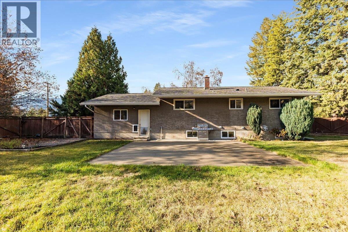 940 Columbia Road, Castlegar