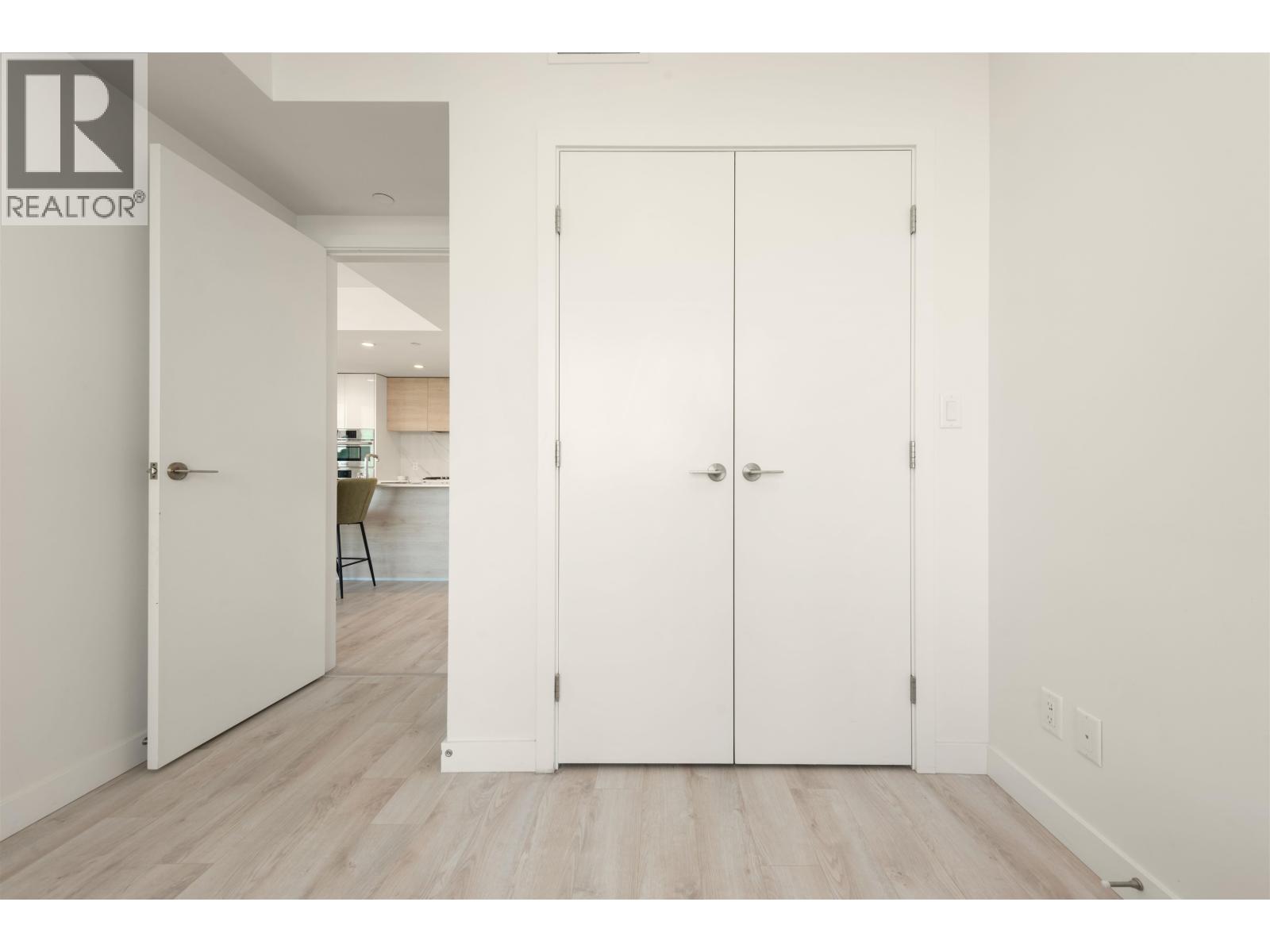 1808 2085 SKYLINE COURT, Burnaby