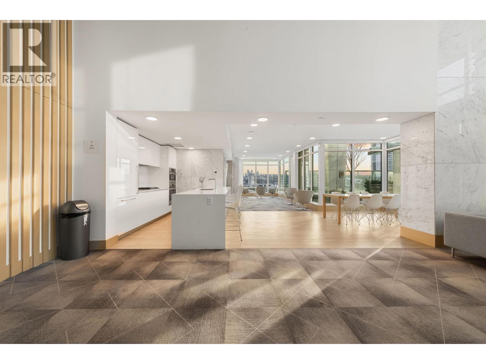 1808 2085 SKYLINE COURT, Burnaby