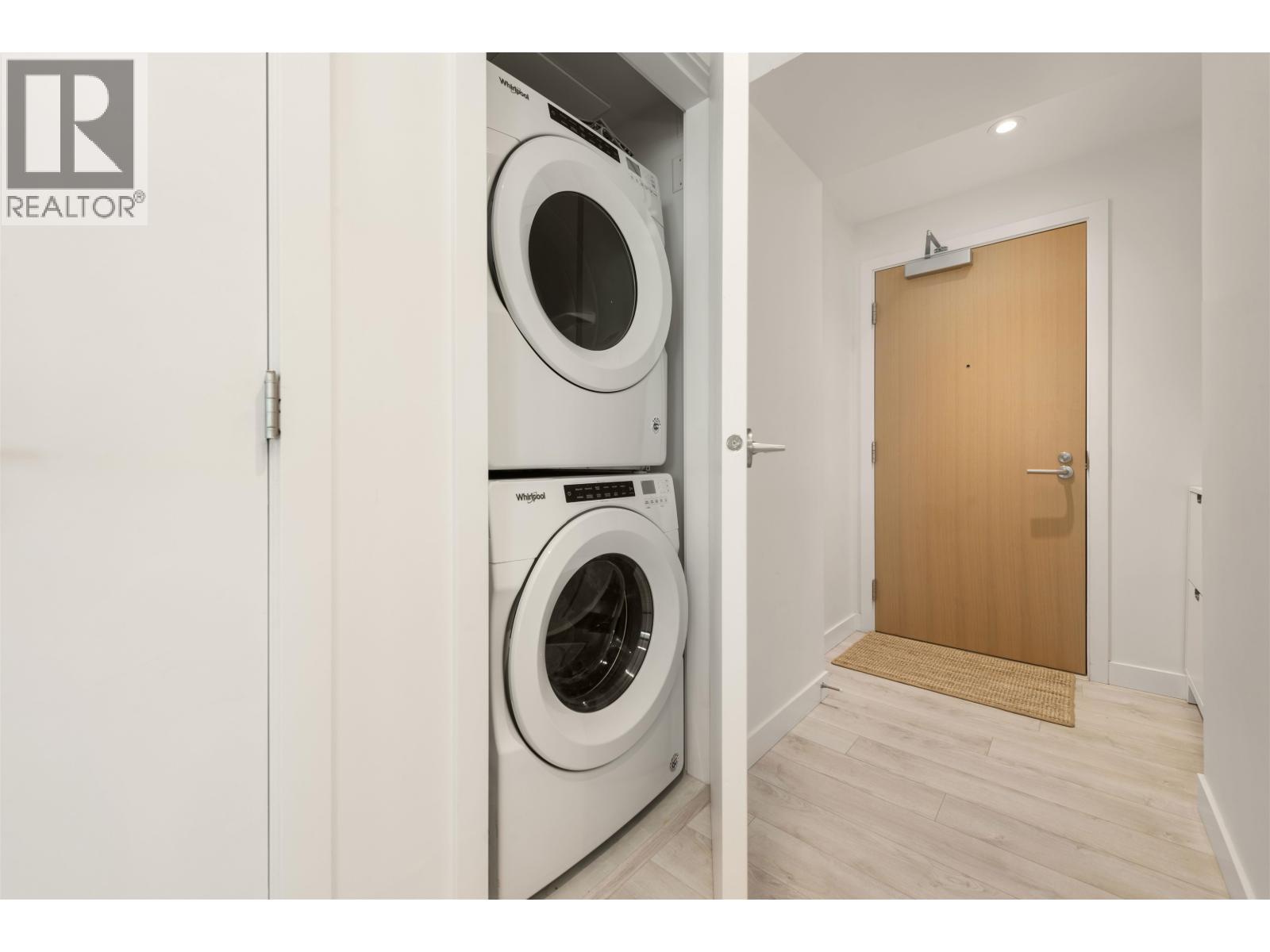 1808 2085 SKYLINE COURT, Burnaby