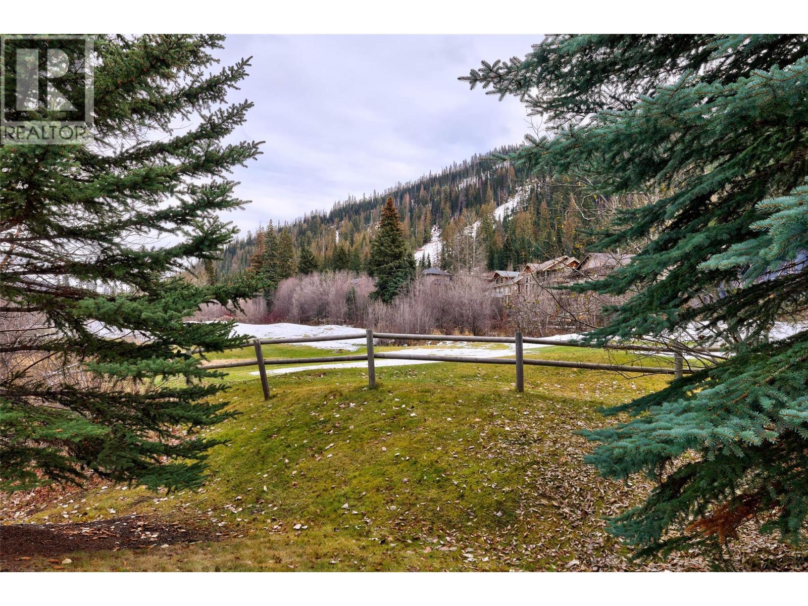 #13 2715 FAIRWAYS DRIVE - 35