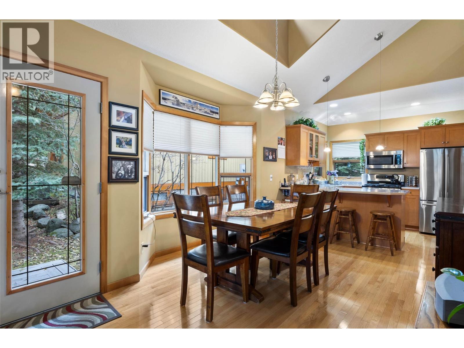 #13 2715 FAIRWAYS DRIVE - 10