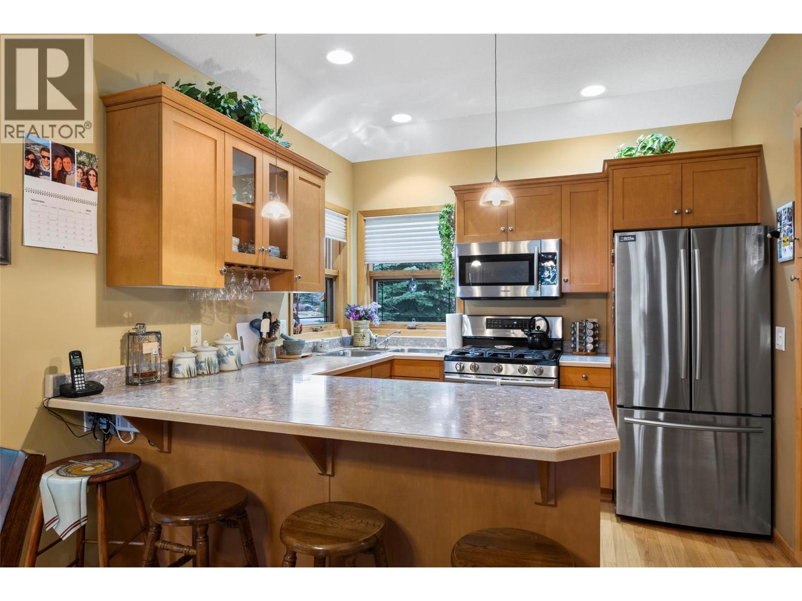 #13 2715 FAIRWAYS DRIVE - 7