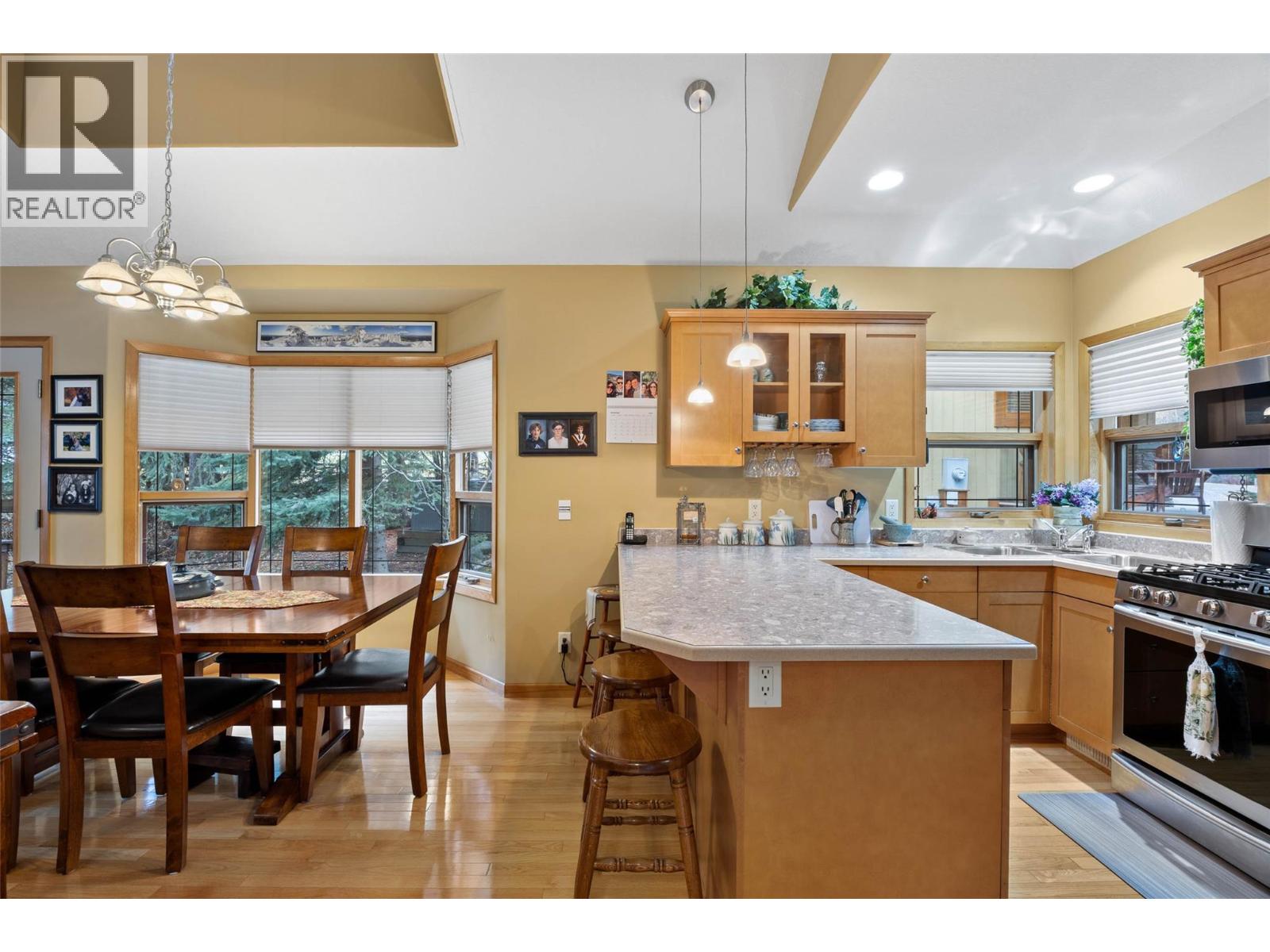 #13 2715 FAIRWAYS DRIVE - 6