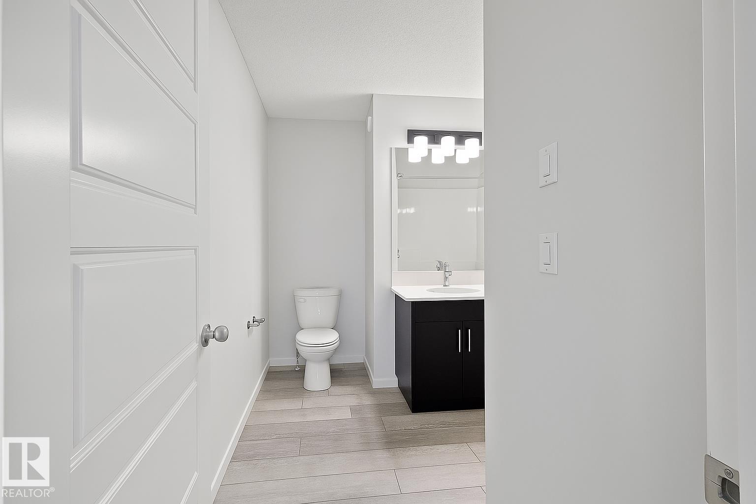 20418 16A AV NW, Edmonton