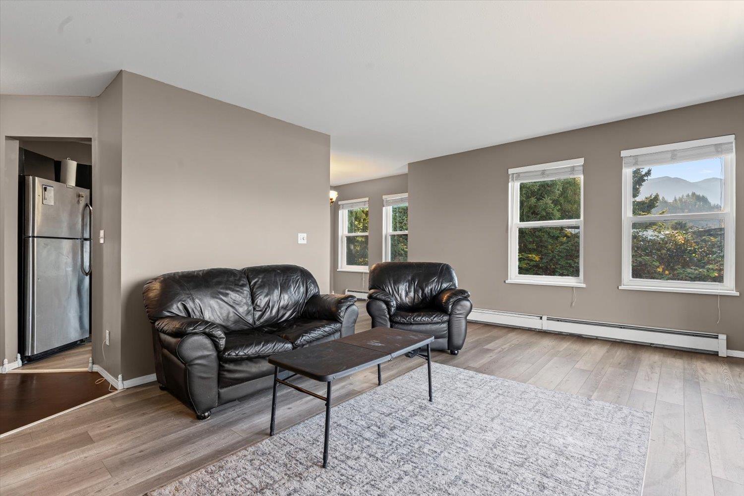 205 45702 WATSON ROAD, Garrison Crossing, Chilliwack