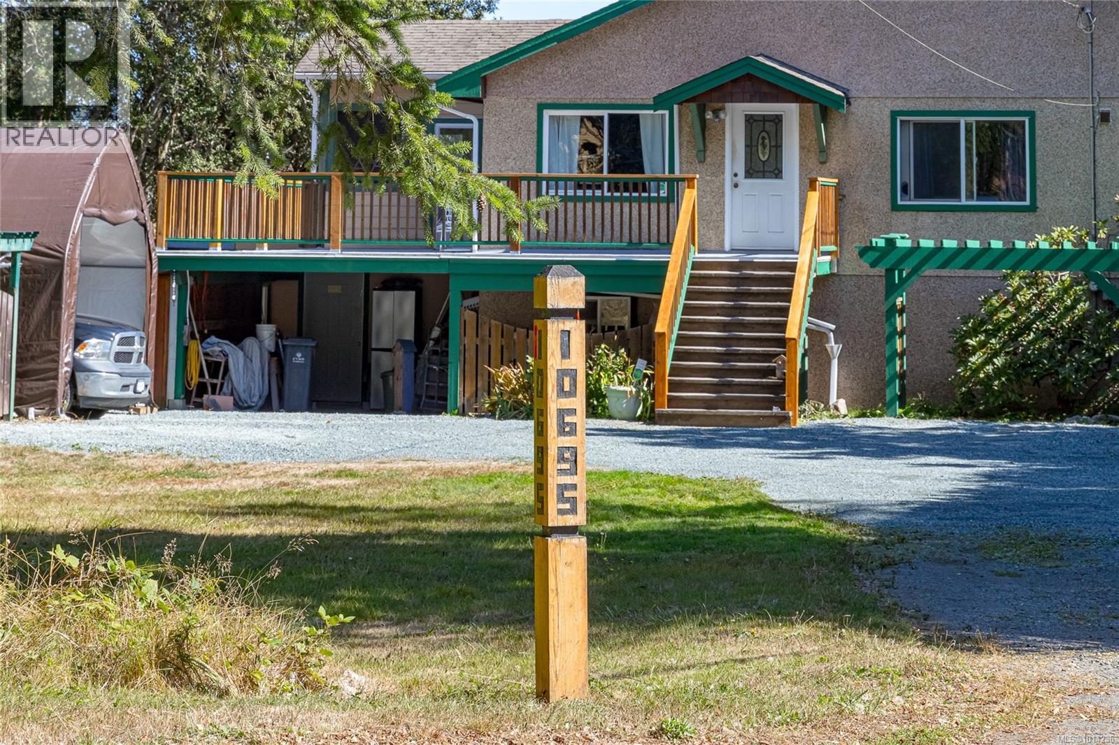 10695 Chemainus Rd, Saltair