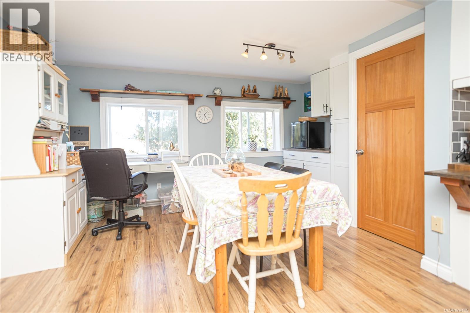 10695 Chemainus Rd, Saltair