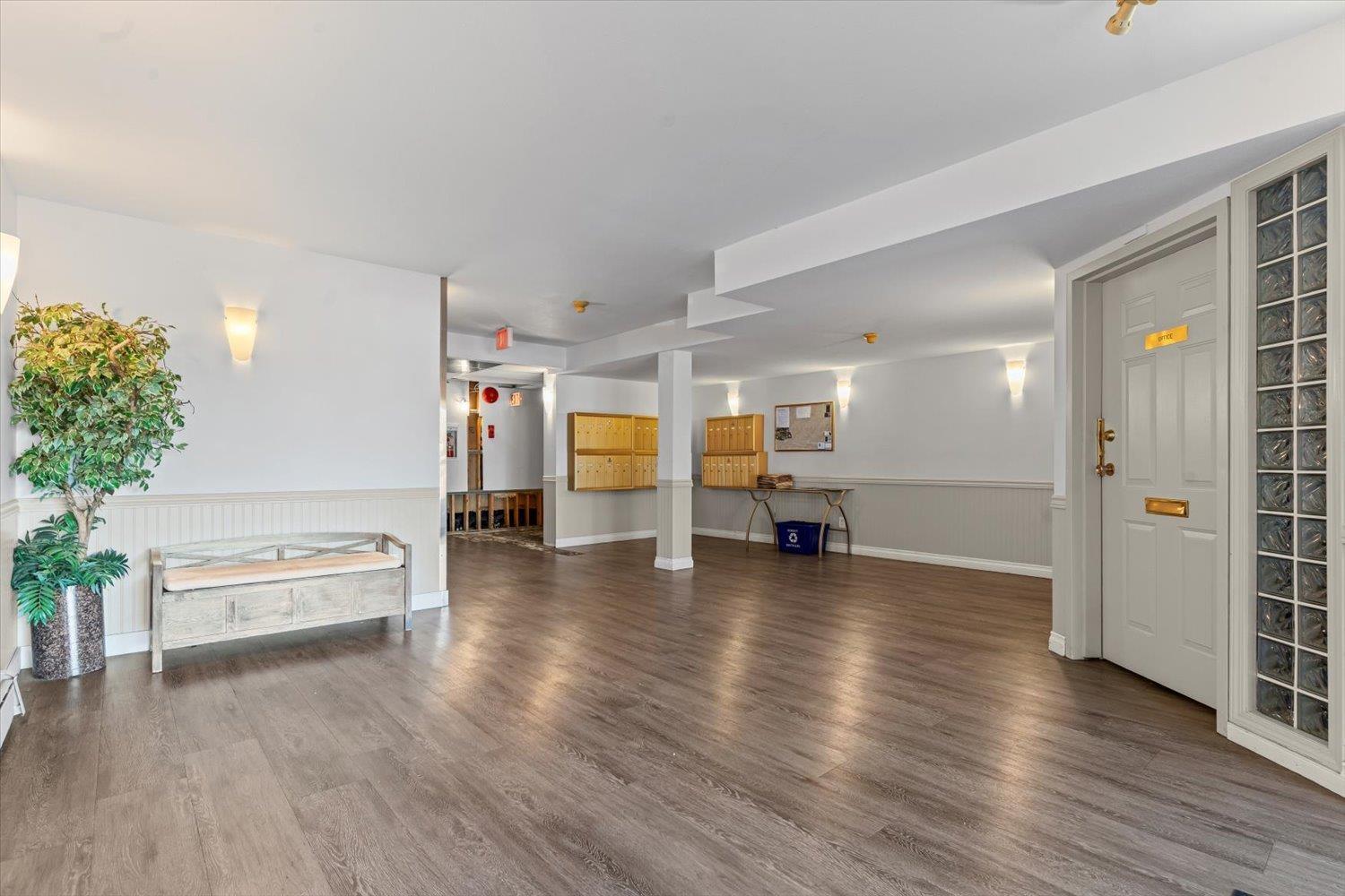 205 45702 WATSON ROAD, Garrison Crossing, Chilliwack