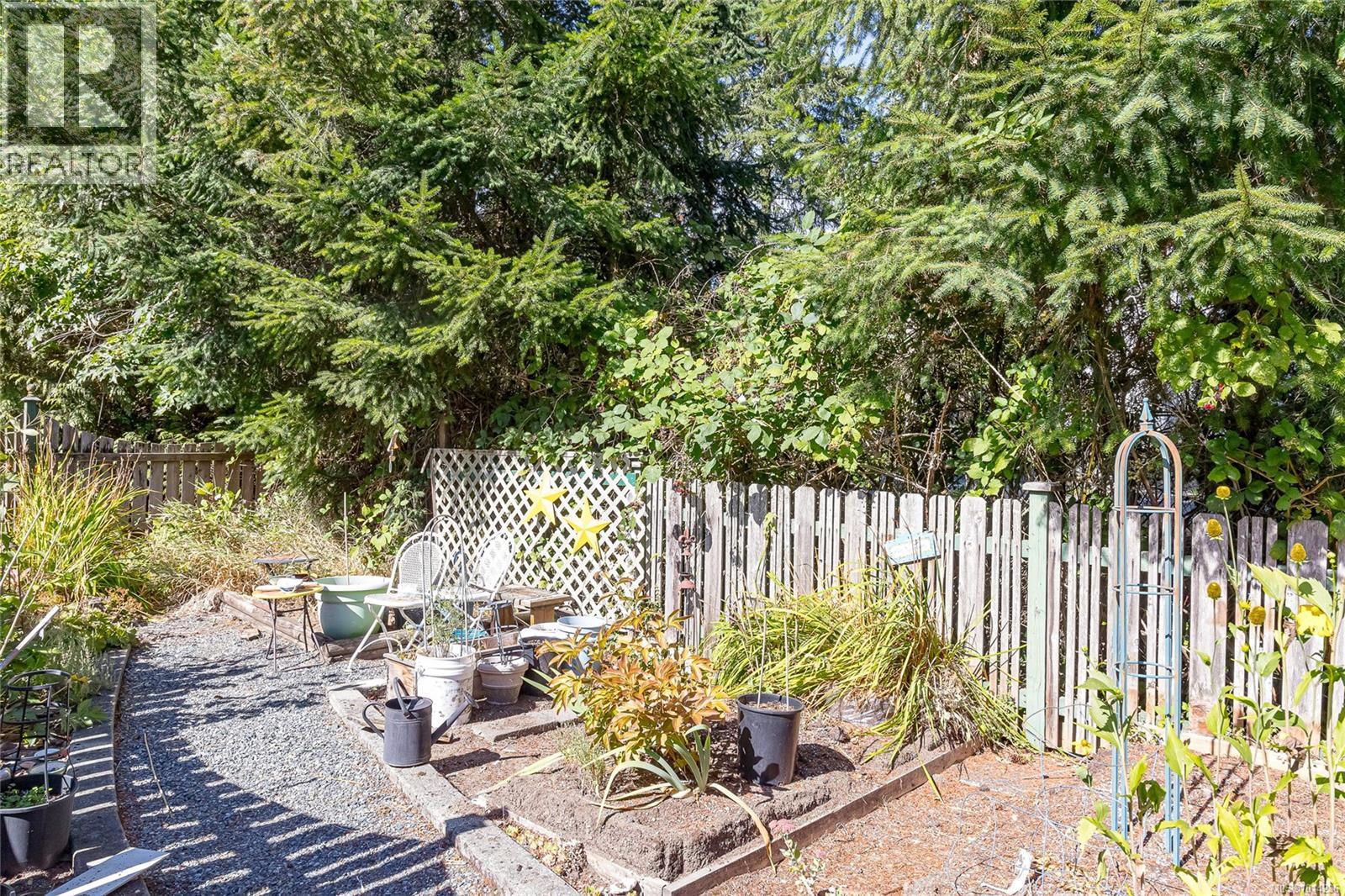 10695 Chemainus Rd, Saltair