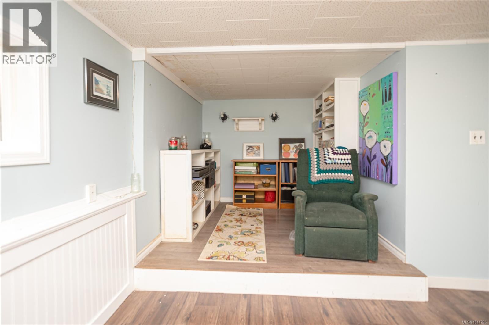 10695 Chemainus Rd, Saltair