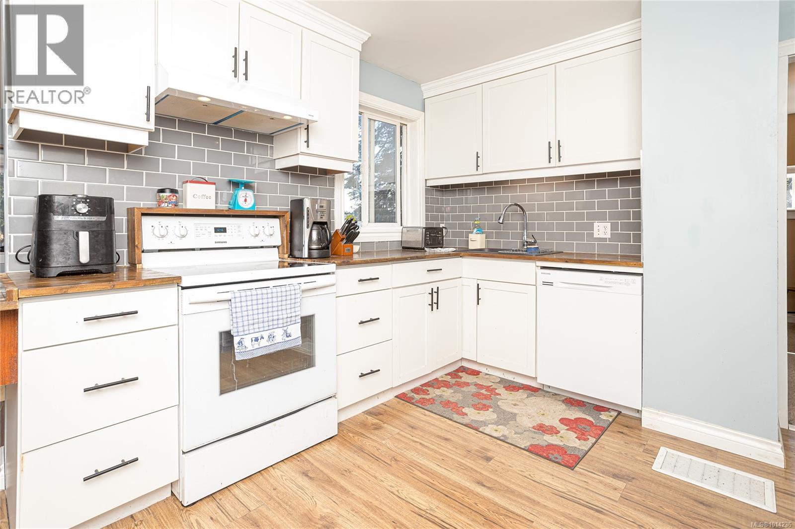 10695 Chemainus Rd - 19
