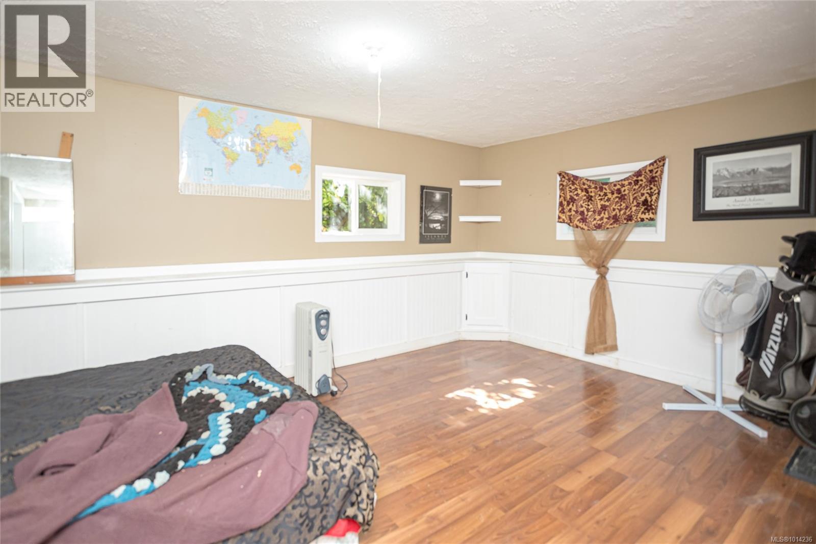 10695 Chemainus Rd, Saltair