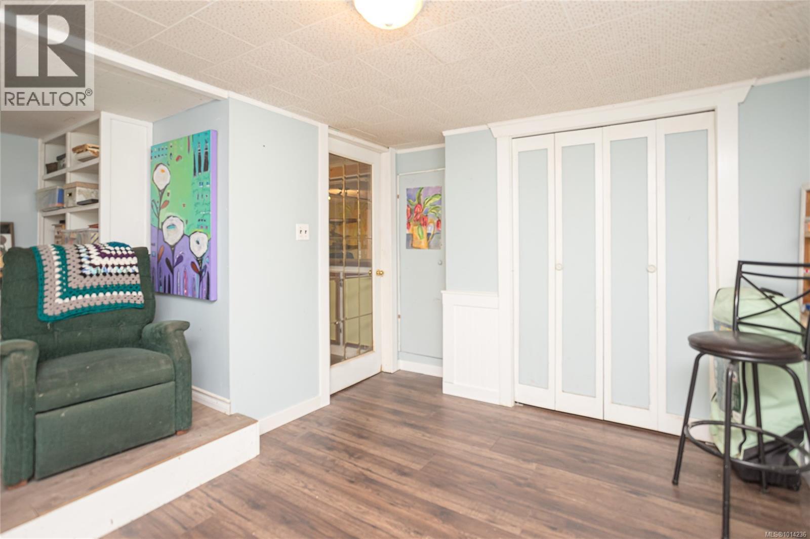 10695 Chemainus Rd, Saltair