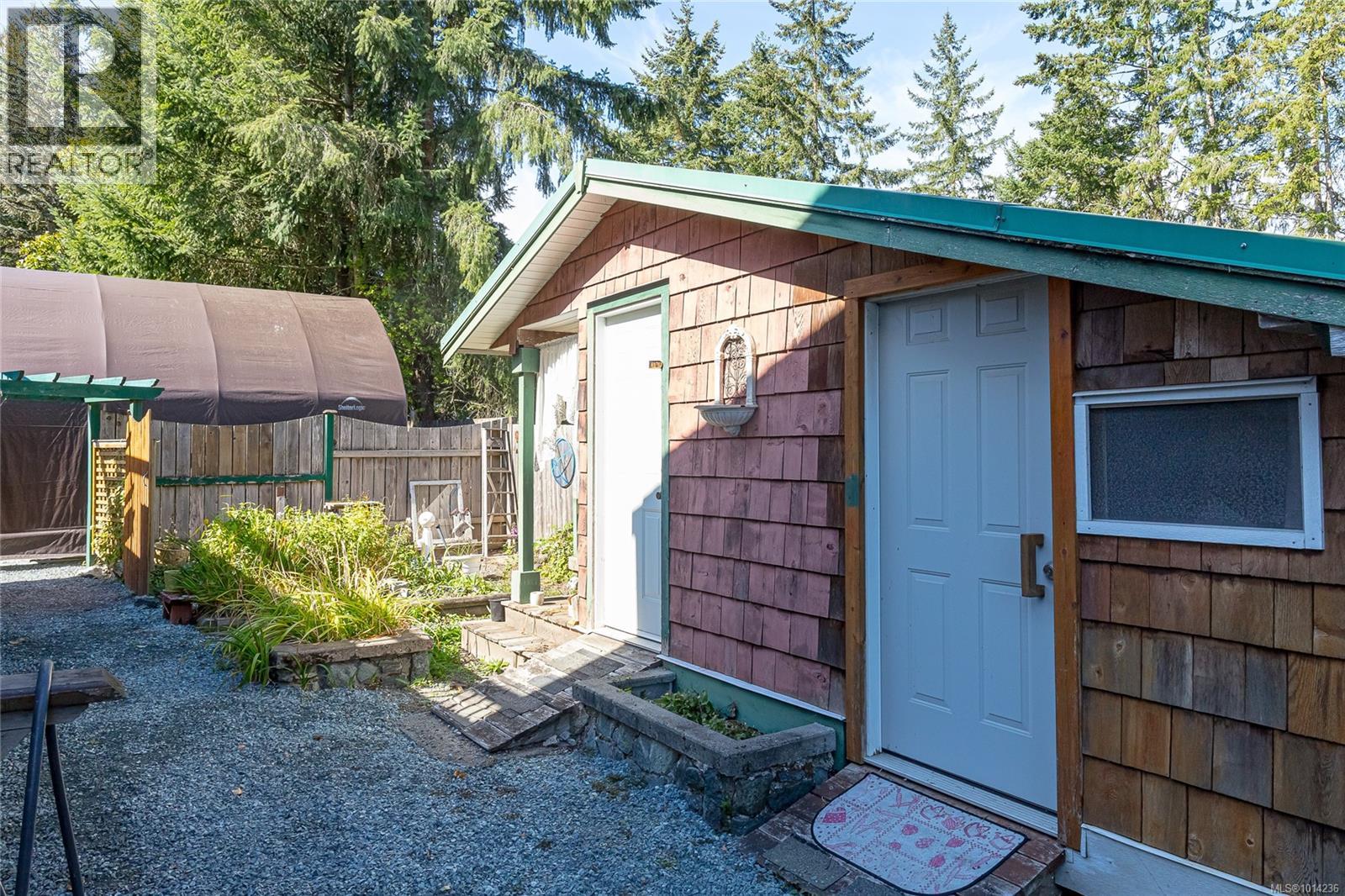 10695 Chemainus Rd, Saltair