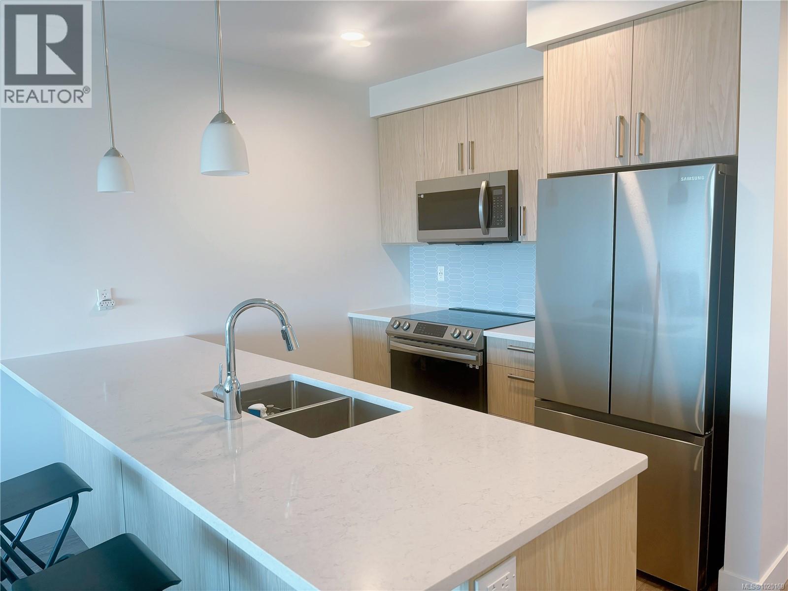 #306 147 HALIBURTON ST - 15