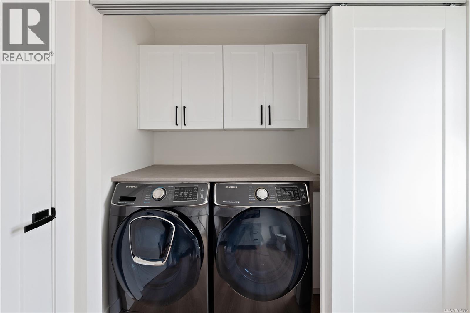 5208 Del Monte Ave, Saanich