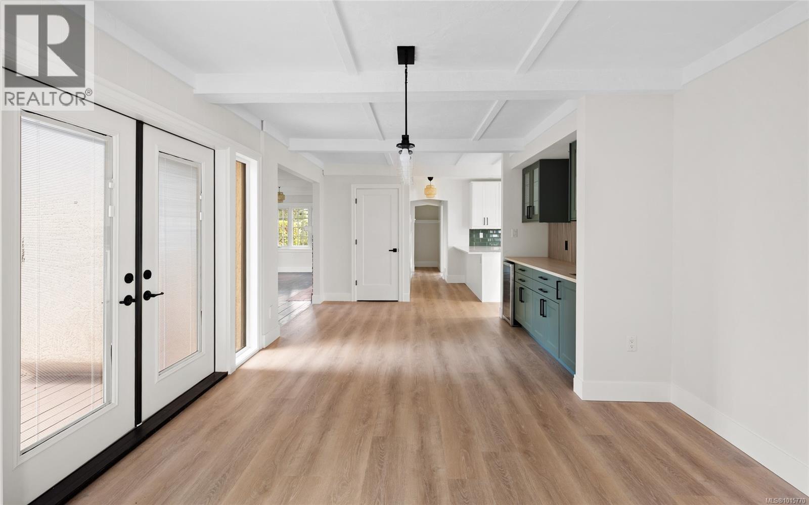 5208 Del Monte Ave, Saanich