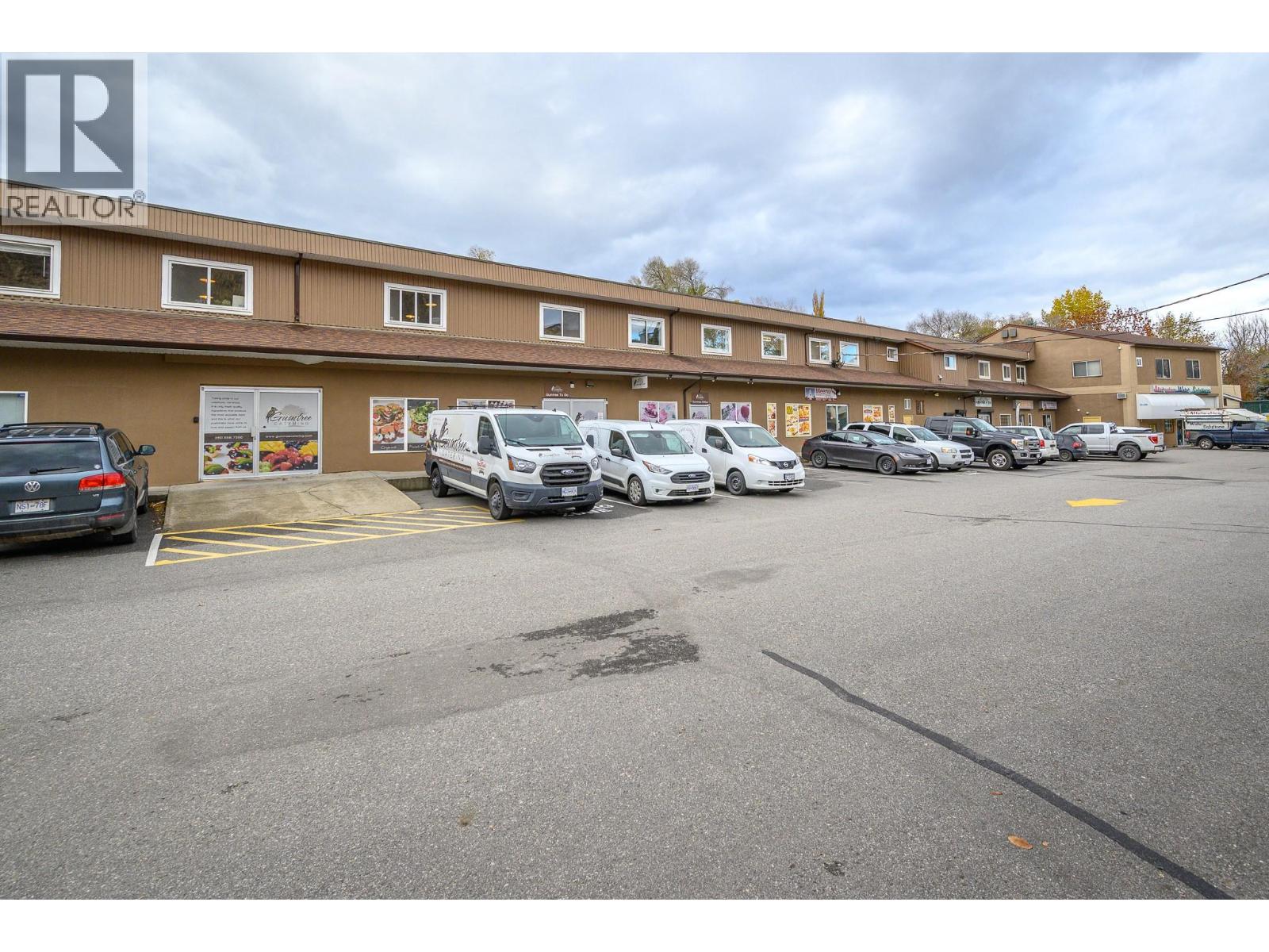 42, 43 100 Kalamalka Lake Road, Vernon