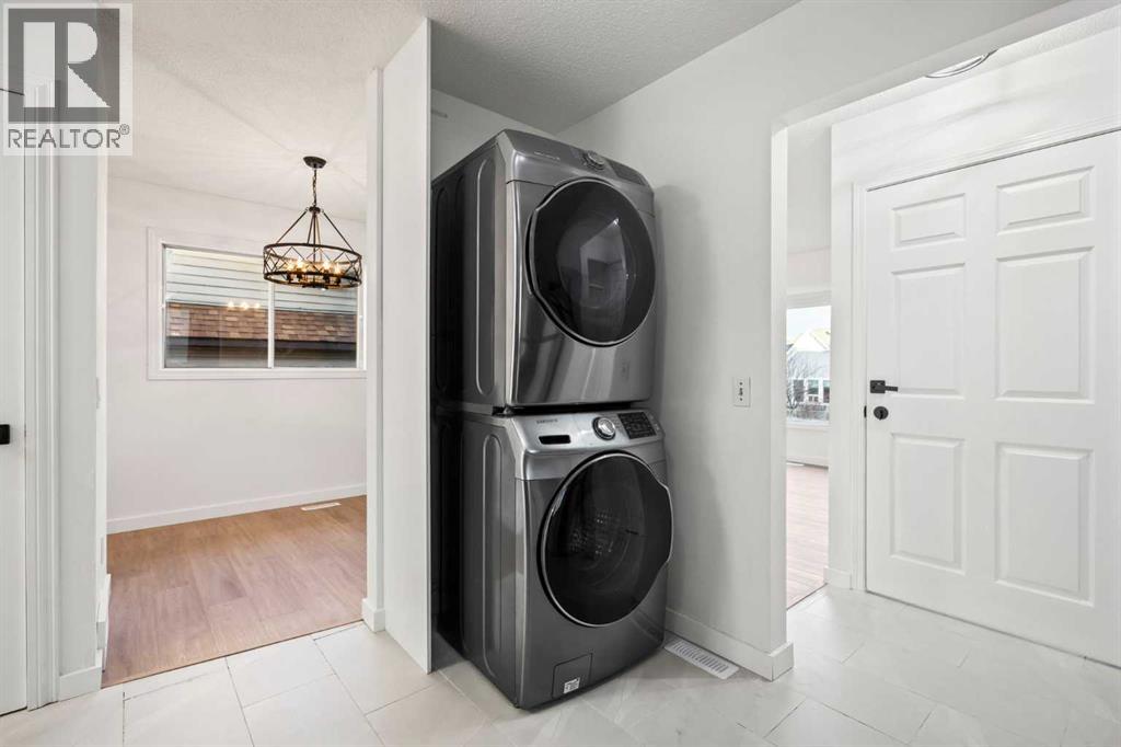 Single Family House Bi-level for Sale in  Falmere Way NE Falconridge Calgary 