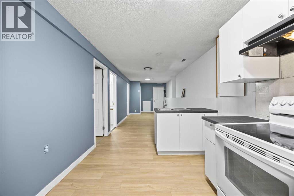 Single Family House Bi-level for Sale in  Falmere Way NE Falconridge Calgary 